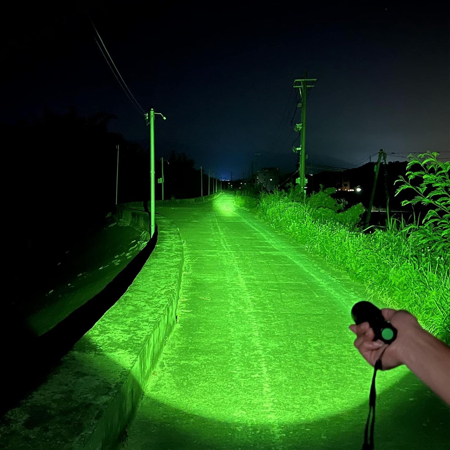 UltraFire 1917 Yard Green Hunting Light Single Mode LED Flashlight, 2200 High Lumen Varmint Predator Lights with Pressure Switch Picatinny Rail Mount Scope Mount for Hunting Night Observation GC20 PRO
