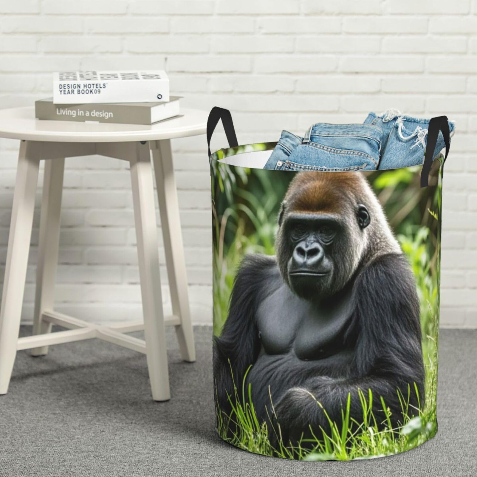 Panier à linge sale autonome Gorilla in the Grass, fini le désordre au sol