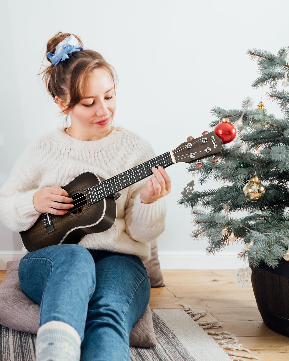 Donner Ukulele Concerto 23 pollici Mogano DUC-200D Scuro, kit Ukulele professionale per adulti principianti, con lezioni online, custodia, corde Aquila, plettro, accordatore, tracolla e panno
