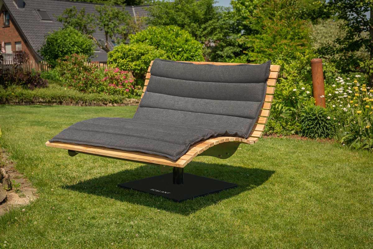 Waldsofa Swing mit Auflage + Schutzhülle, Lärche, 360° drehbar, für 2-3 Personen, Sonnenliege, Wellenliege, Relaxliege, Himmelsliege, Liege für den Garten