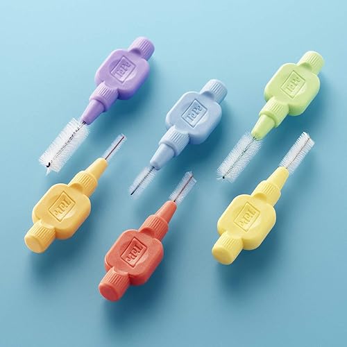 Miniatura 8 de TePe Cepillo interdental extra suave, cepillo dental súper suave para limpieza de dientes, paquete de 8, 0.031 in, grandes huecos, verde, tamaño 5