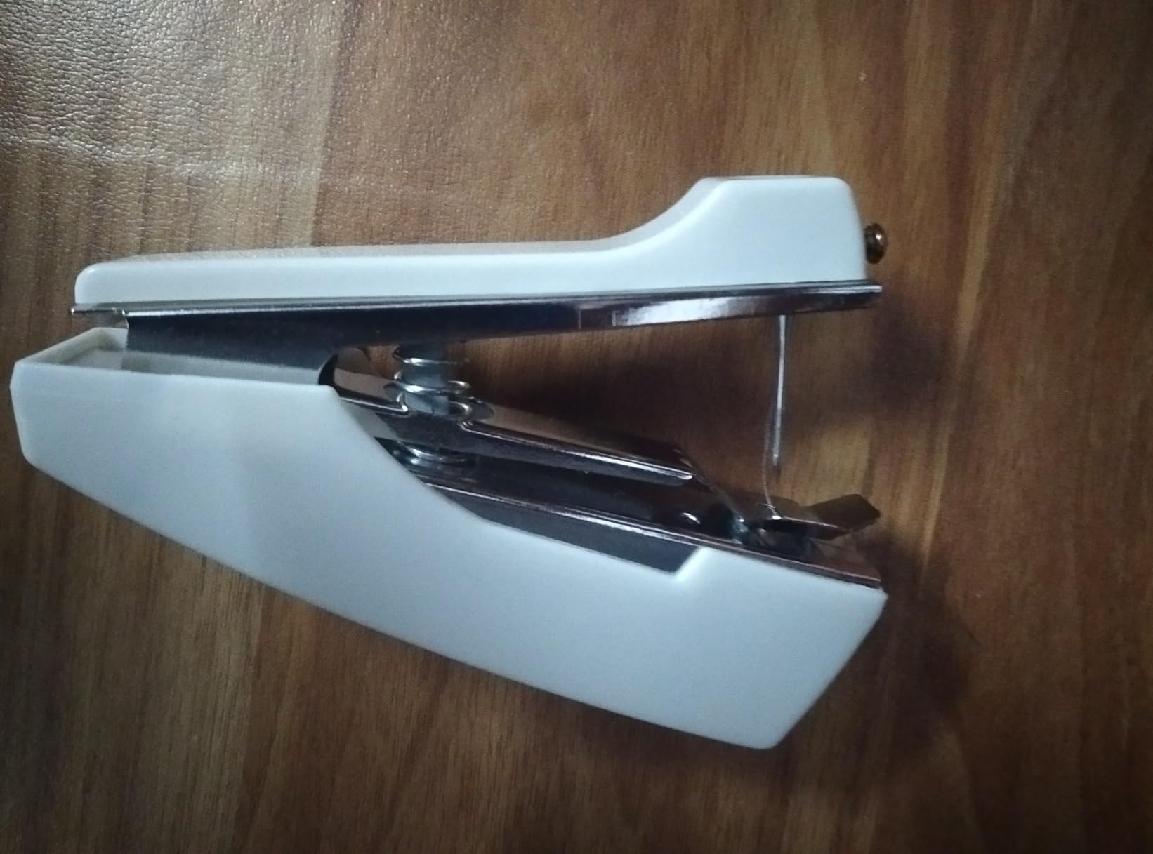 Meenamart.com Mini Manual Stapler Style Hand Sewing Machine, for ...