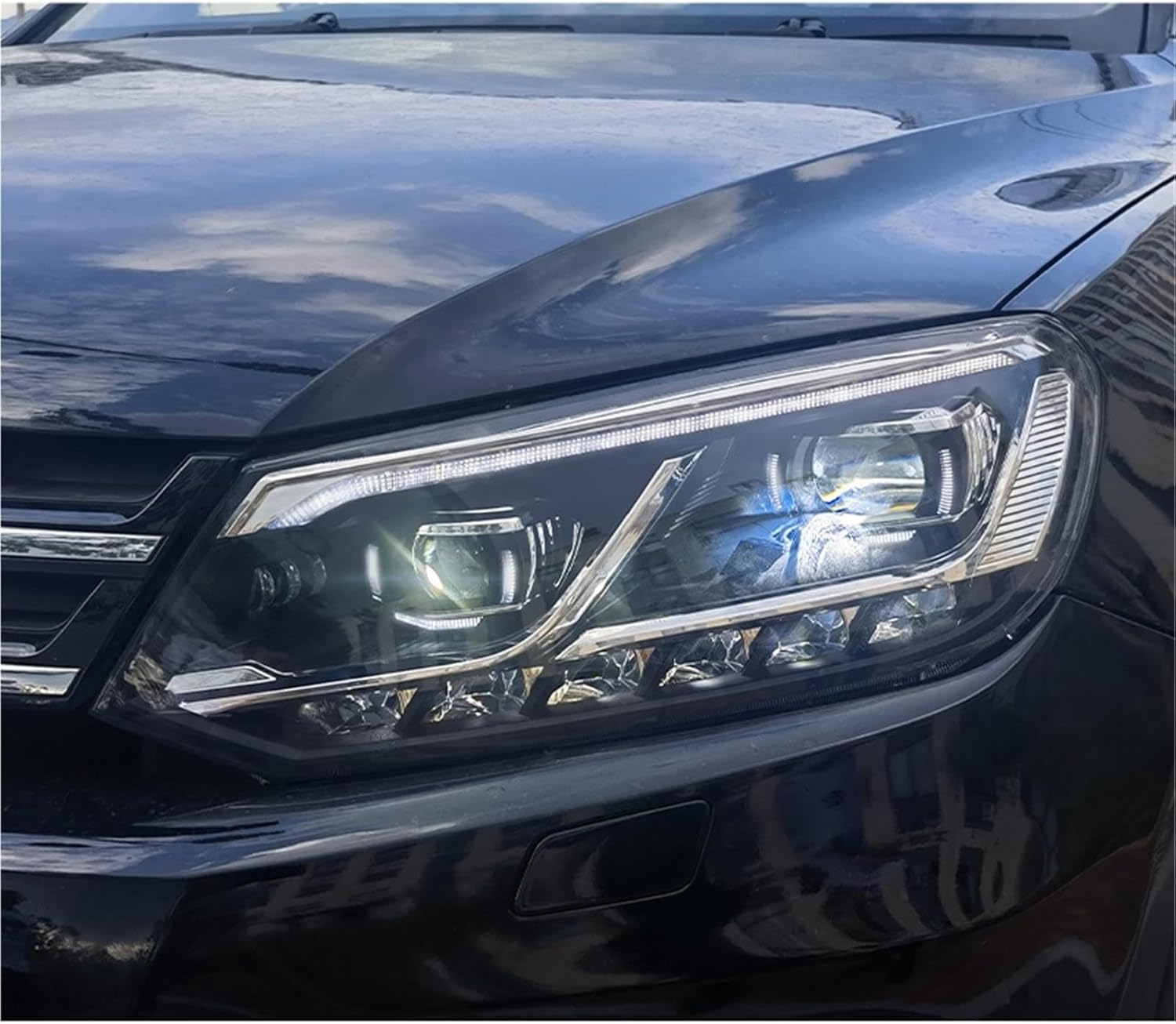 ヘッドライト 1セット VW Touareg 11-15 に適合 オートヘッドライト