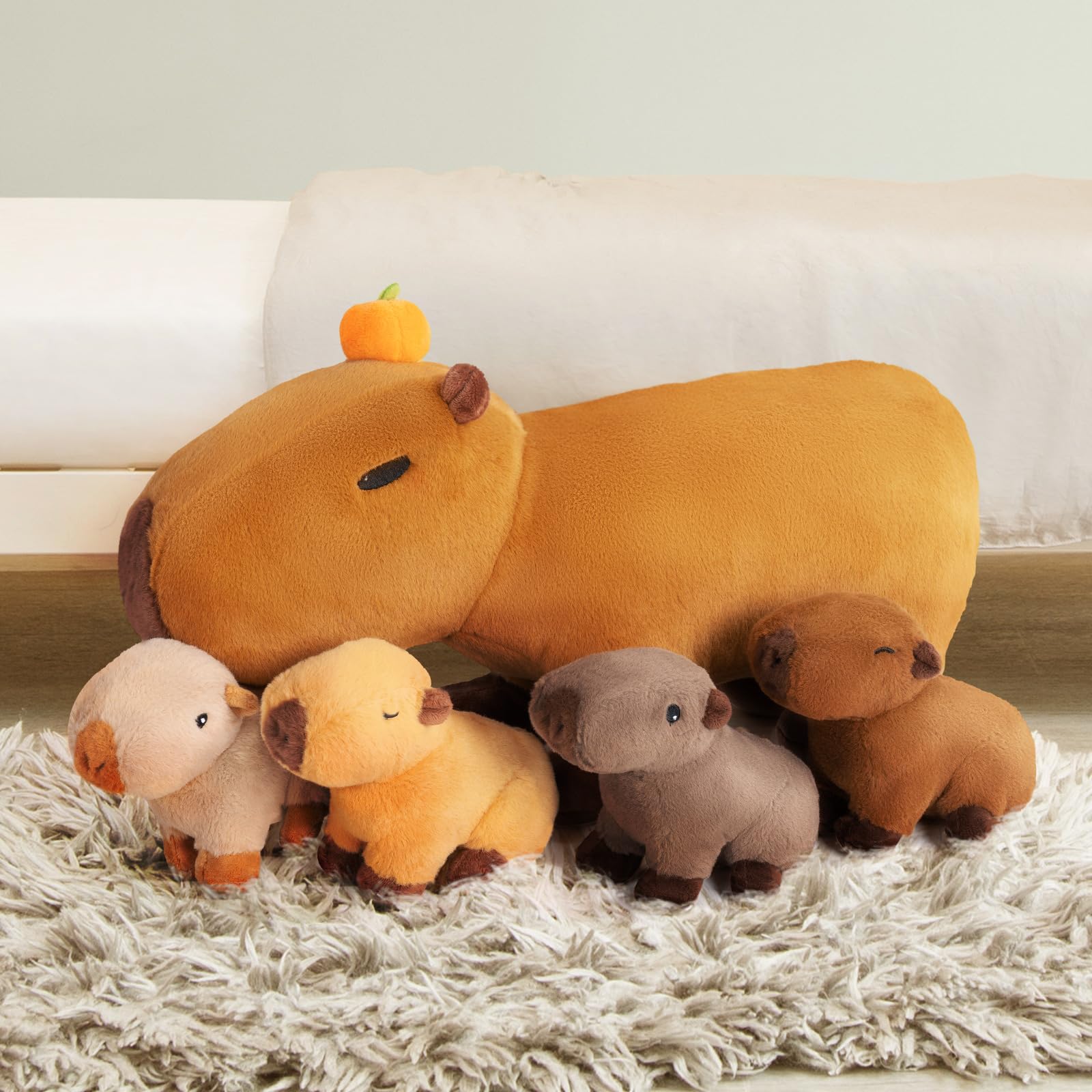 OUOZZZ Peluche Capibara, comprend 4 bébés et peluche Capbara orange de 36 cm de printemps chaud - Jouet cadeau pour filles, garçons et petits bébés