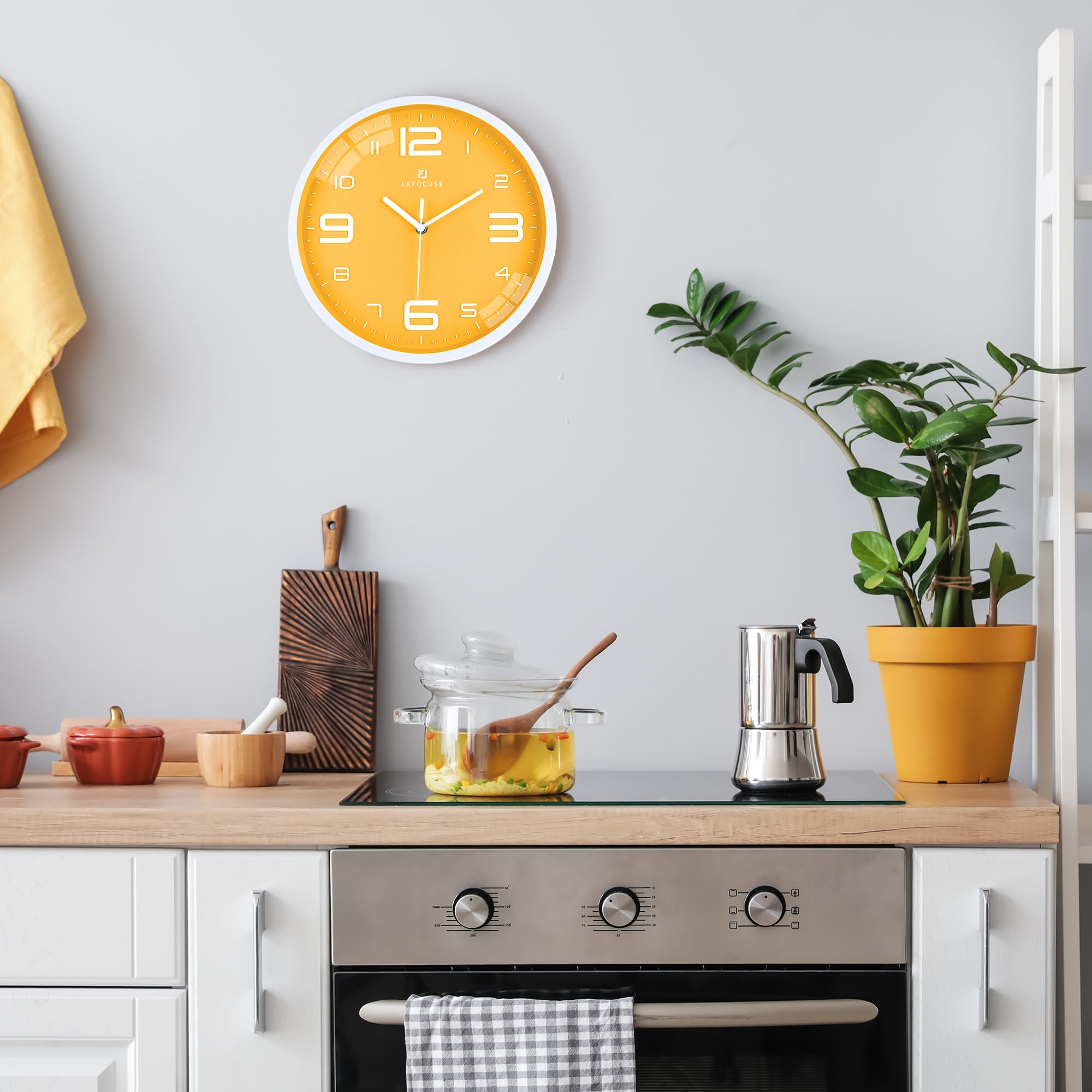 Lafocuse 30cm Orologio da Parete Giallo Silenzioso Moderno, Grande Numeri 3D Facile da Leggere, Orologio da Cucina senza Ticchettio per Camera da Letto Soggiorno Ufficio