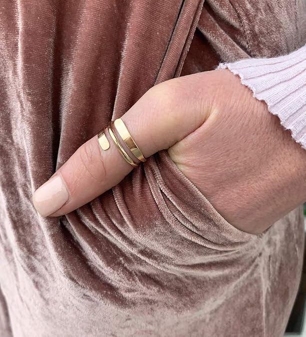 TOE RINGS & THINGS Thumb or Finger Ring Adjustable | 14K Gold Fill Pipeline Wrap Around Ring | Adjustable Gold Ring for Men & Women