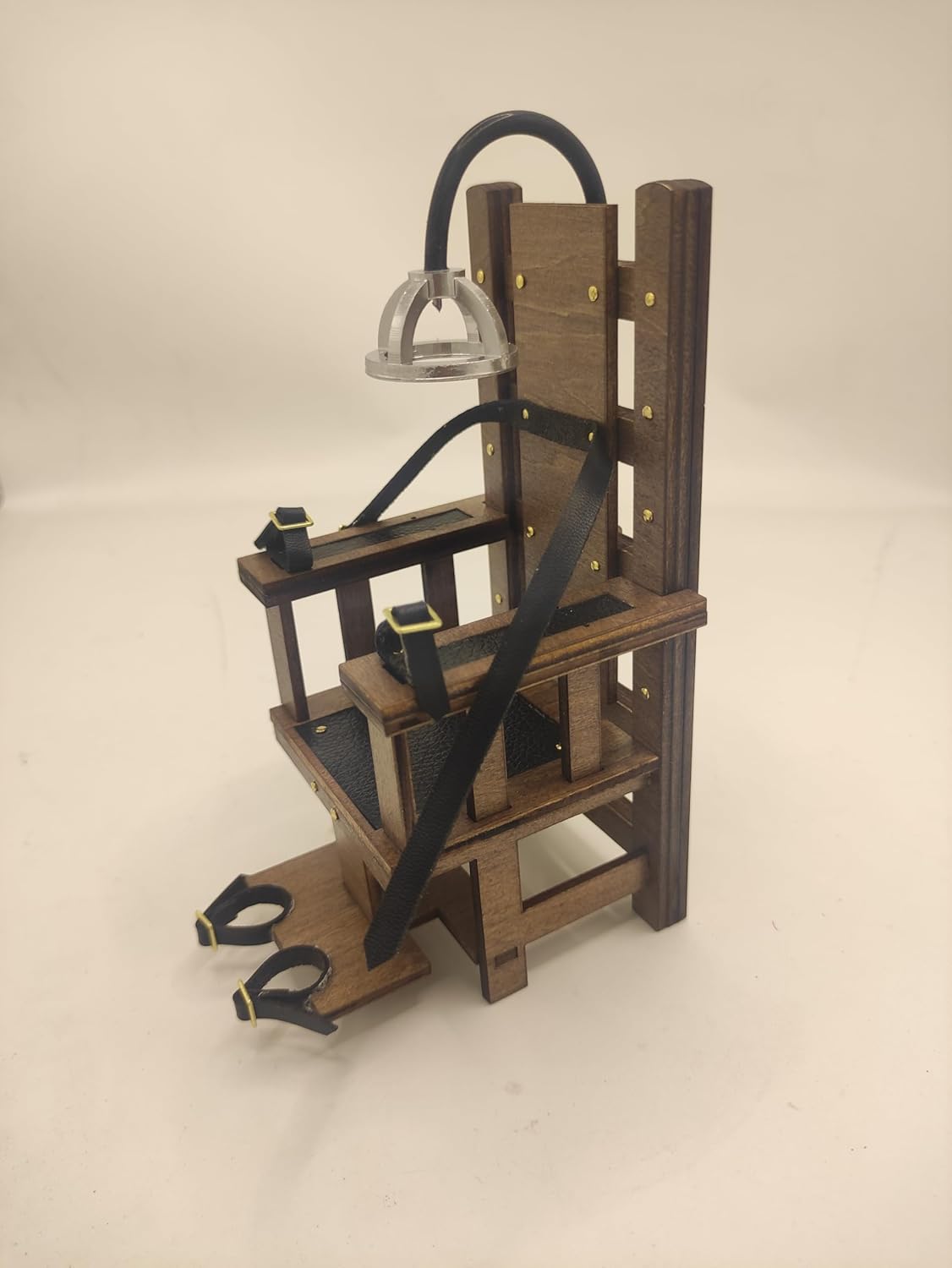 1/12 Dollhouse Miniature Electric Chair Dungeon Prison Scene Halloween Decorations