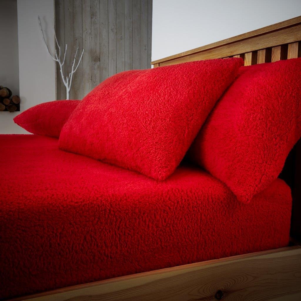 Gc Gaveno Cavailia Red Gaveno Cavailia Teddy Fleece Luxurious Super Soft Warm And Cosy Pillowcase Pair (, Teddy Pillowcase Pair)