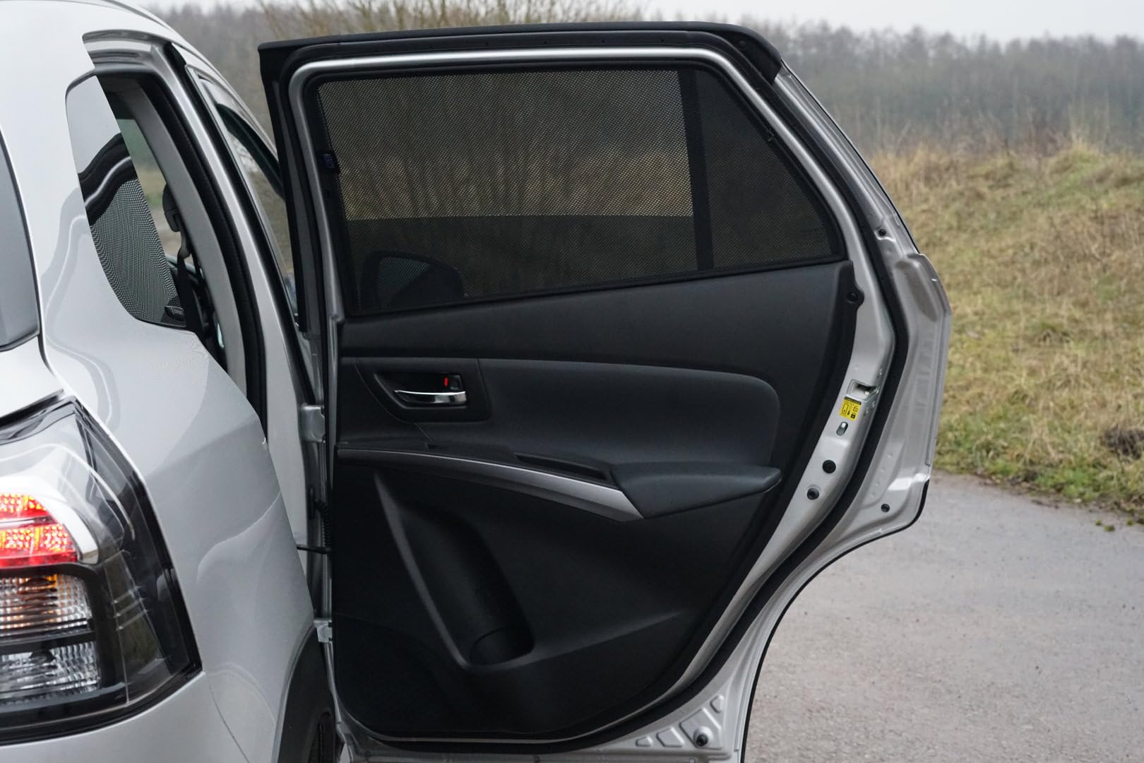 Set de Car Shades Compatible avec Suzuki S-Cross 5 Portes 2022- (6-pièces) Pare-Soleil sur Mesure pour Voiture