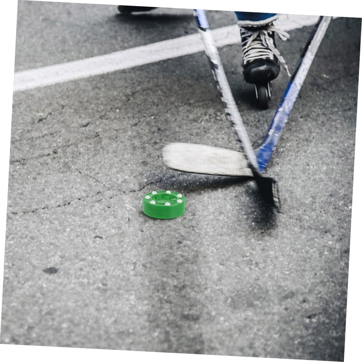Toddmomy 2pcs Ice Hockey Pucks Roller Hockey Balls for Street Indoor Pucks Training Tools Accessories Practicing Sports Supplies