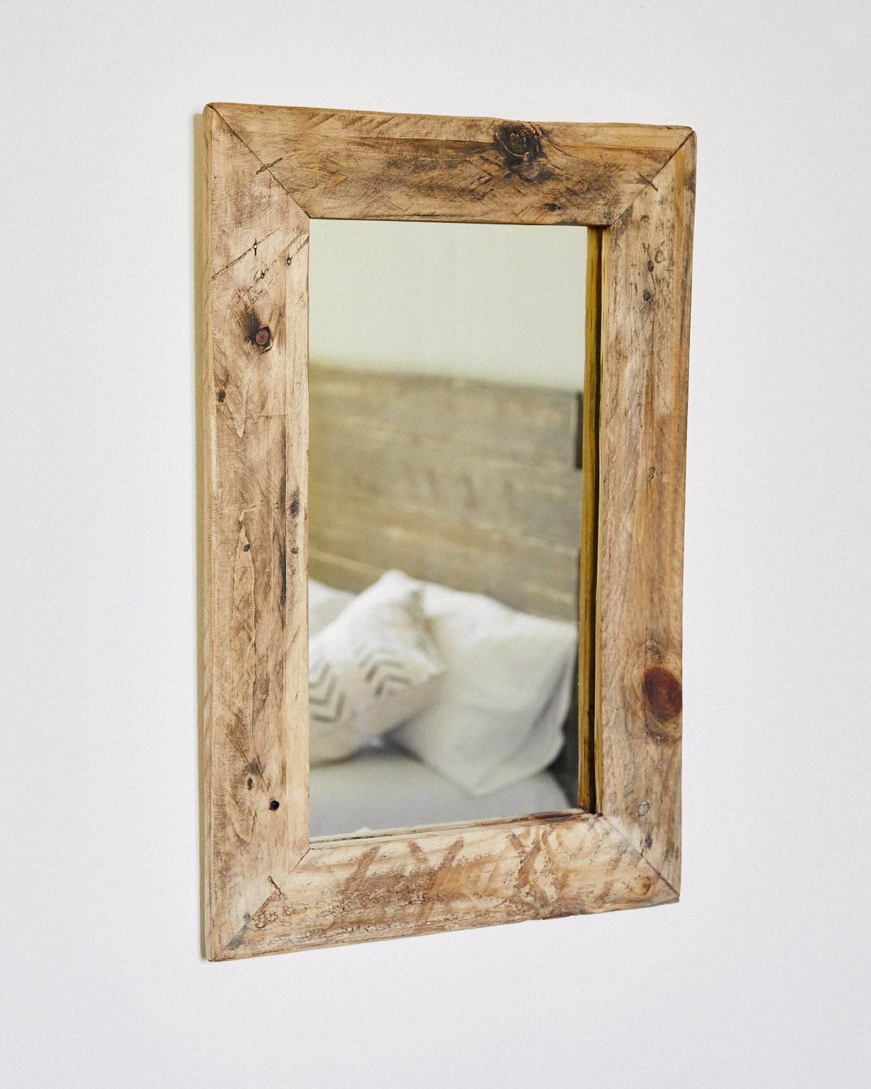 HANNUN Espejo Pared Azalee Madera Recuperada 48x72x2cm - Espejo Rectangular Rústico Sostenible para Recibidor, Baño, Dormitorio - Hecho a Mano en Europa