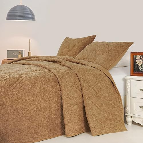 Miniatura 2 de DOWN HOME Juego de edredón de felpilla de 3 piezas, súper suave y acogedor, moderno patrón de puntada de diamante, amarillo, tamaño matrimonial,