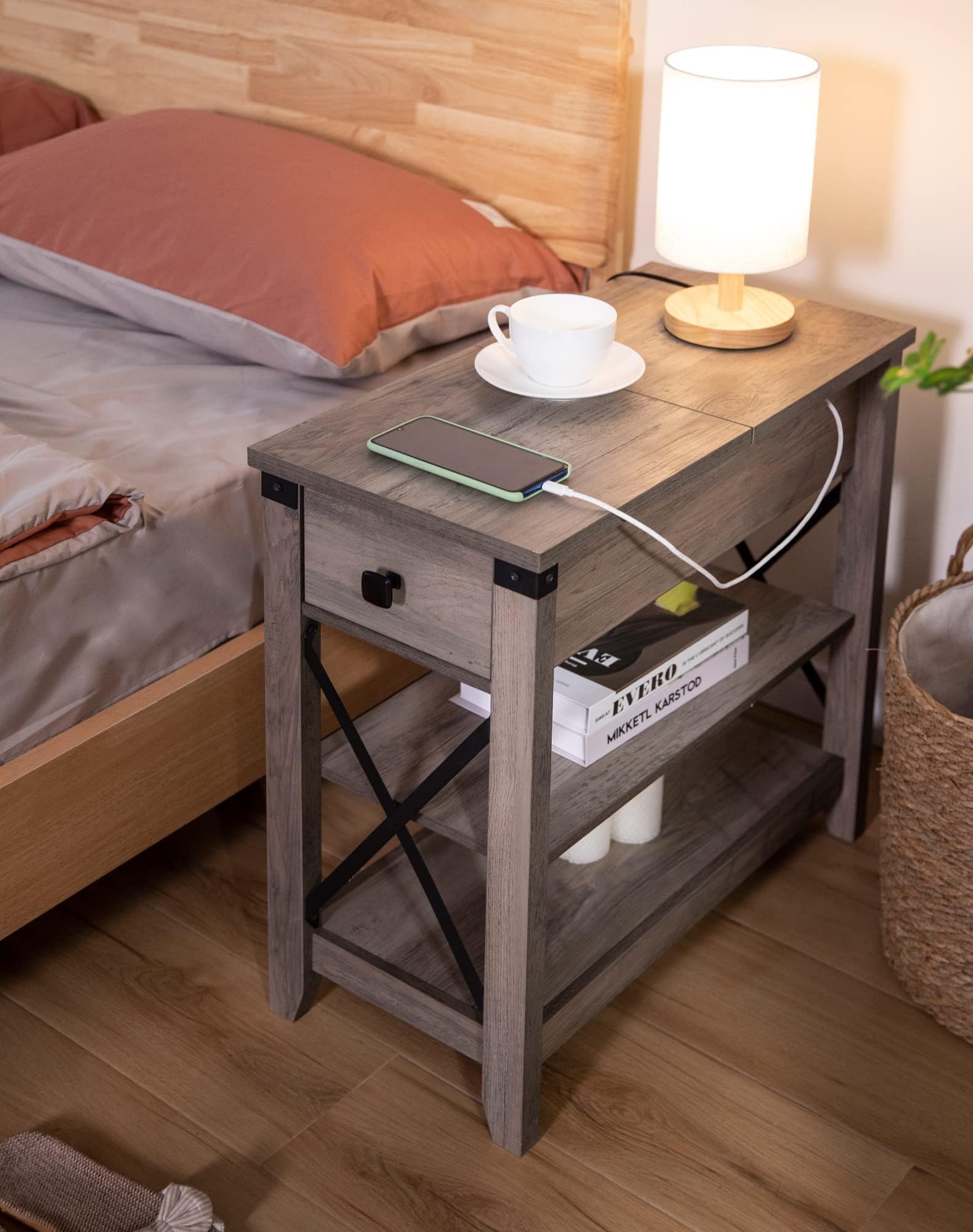 Tavolino Stretto Con Stazione Di Ricarica Integrata E Cassetti - Comodino Salvaspazio Per Soggiorno, Camera Da Letto, Divano - HETNDP02BK-1 Nero