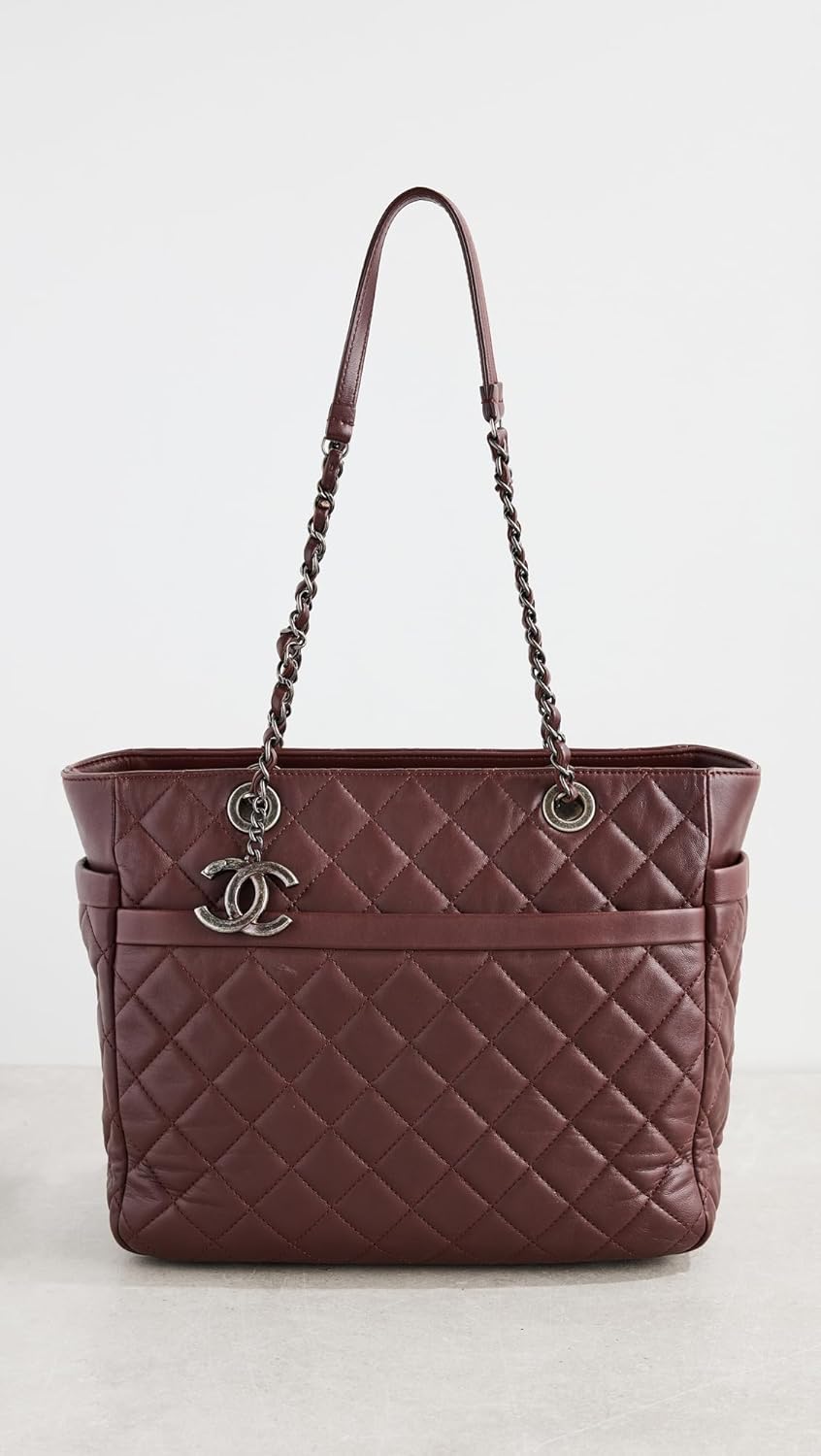 Chanel Women's Pre-Loved Chain Quilted Lambskin Tote Bag - Image 2