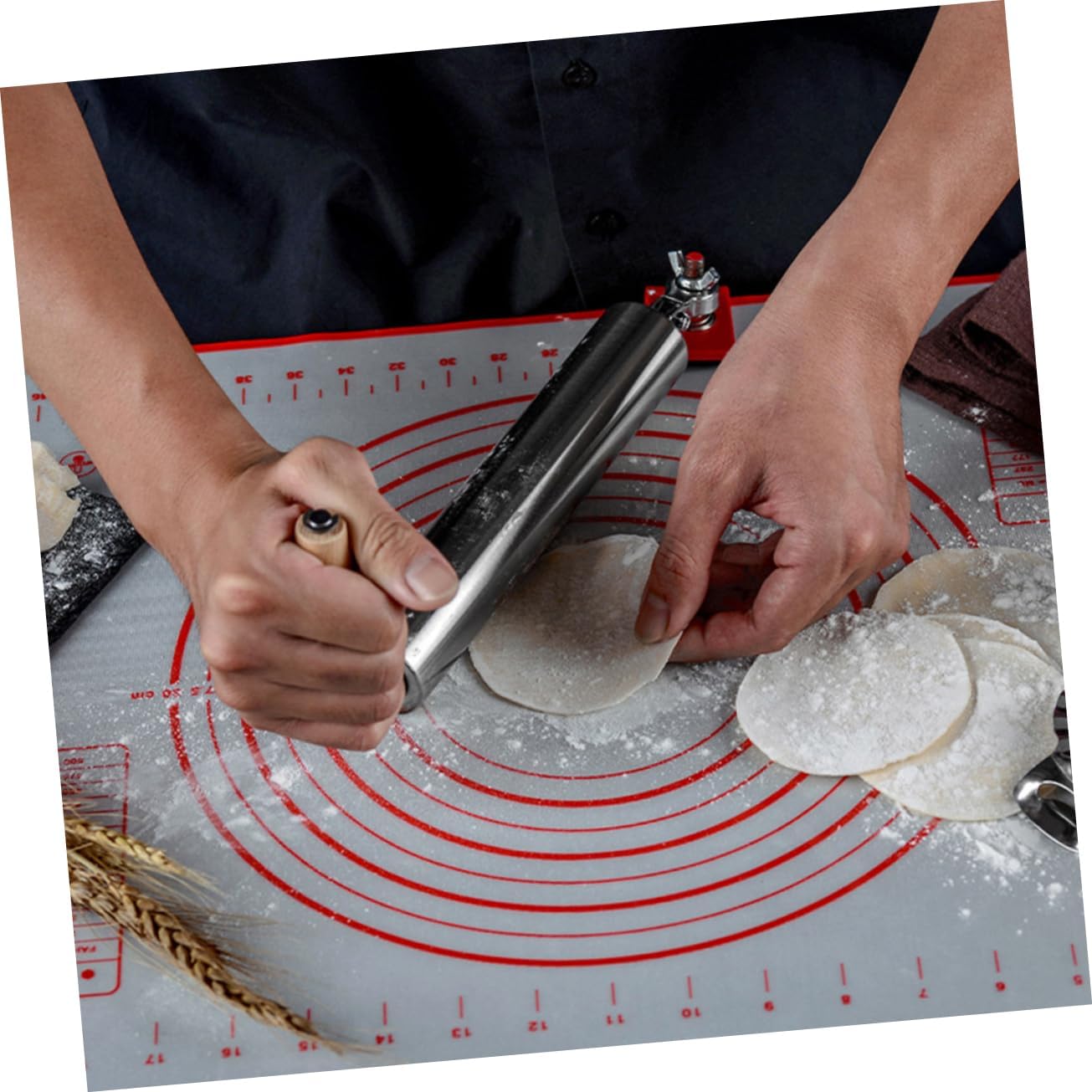 Garneck Stainless Steel Dough Roller Handle Non Stick Small Rolling Pin for Dumplings and Pastry Easy Clean Kitchen Baking Tool Multifunctional Domestic Dough Roller