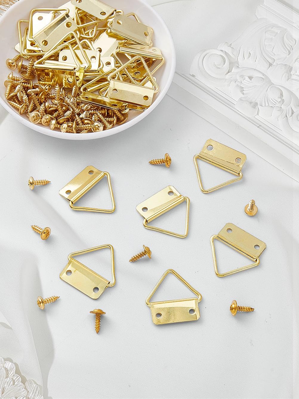 30Sets Mini Picture Hanger, Golden Triangle Iron Frame Hook Hanger, Keyhole Hanging Plate with 60Pcs Iron Screws for Photo Frames, Office Pictures, House Decoration, 1.18x1.12x0.1inch