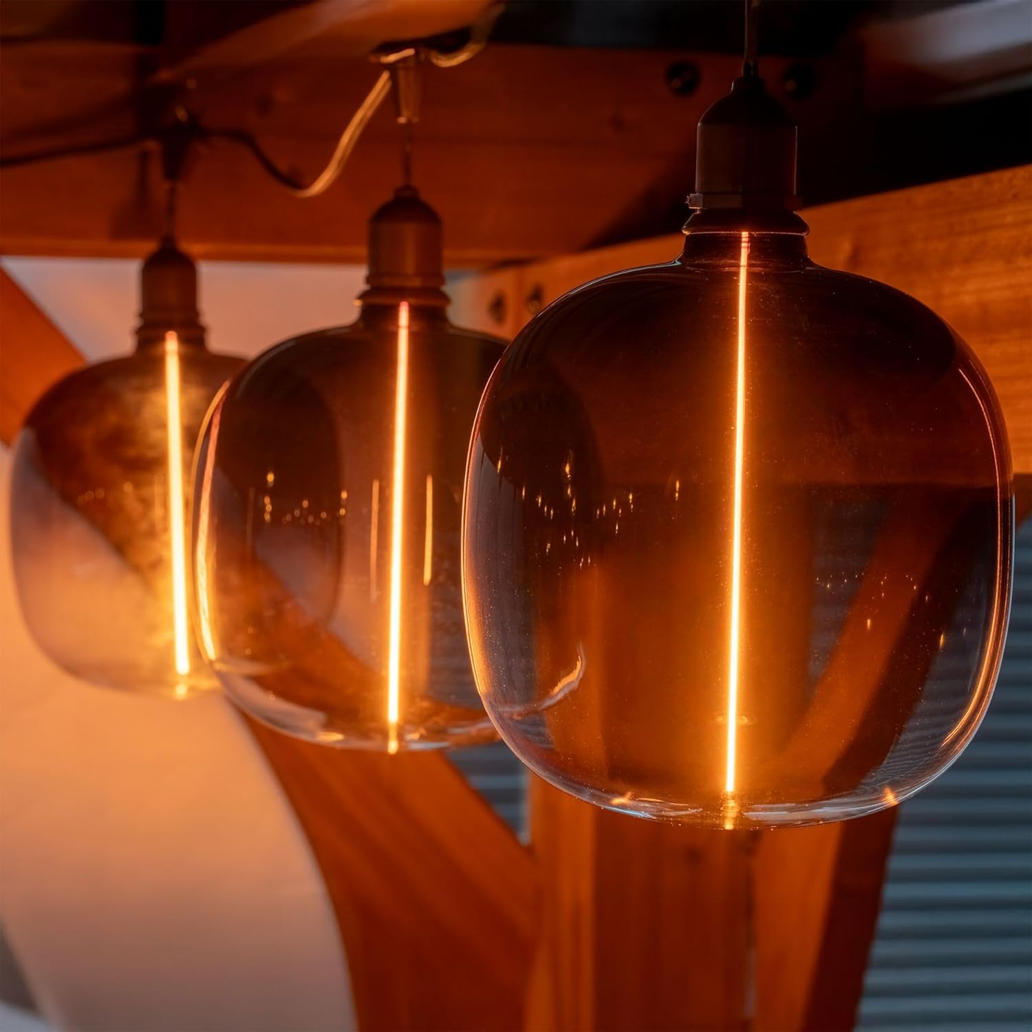 Novelty Lights Large Globe Pendant Light Bulb with Magnetic LED Flex Filament, 5w Dimmable 400 Lumens, 5W 1800K Ultra Warm White, E26 Base, 25,000 Hour Life, Smoked