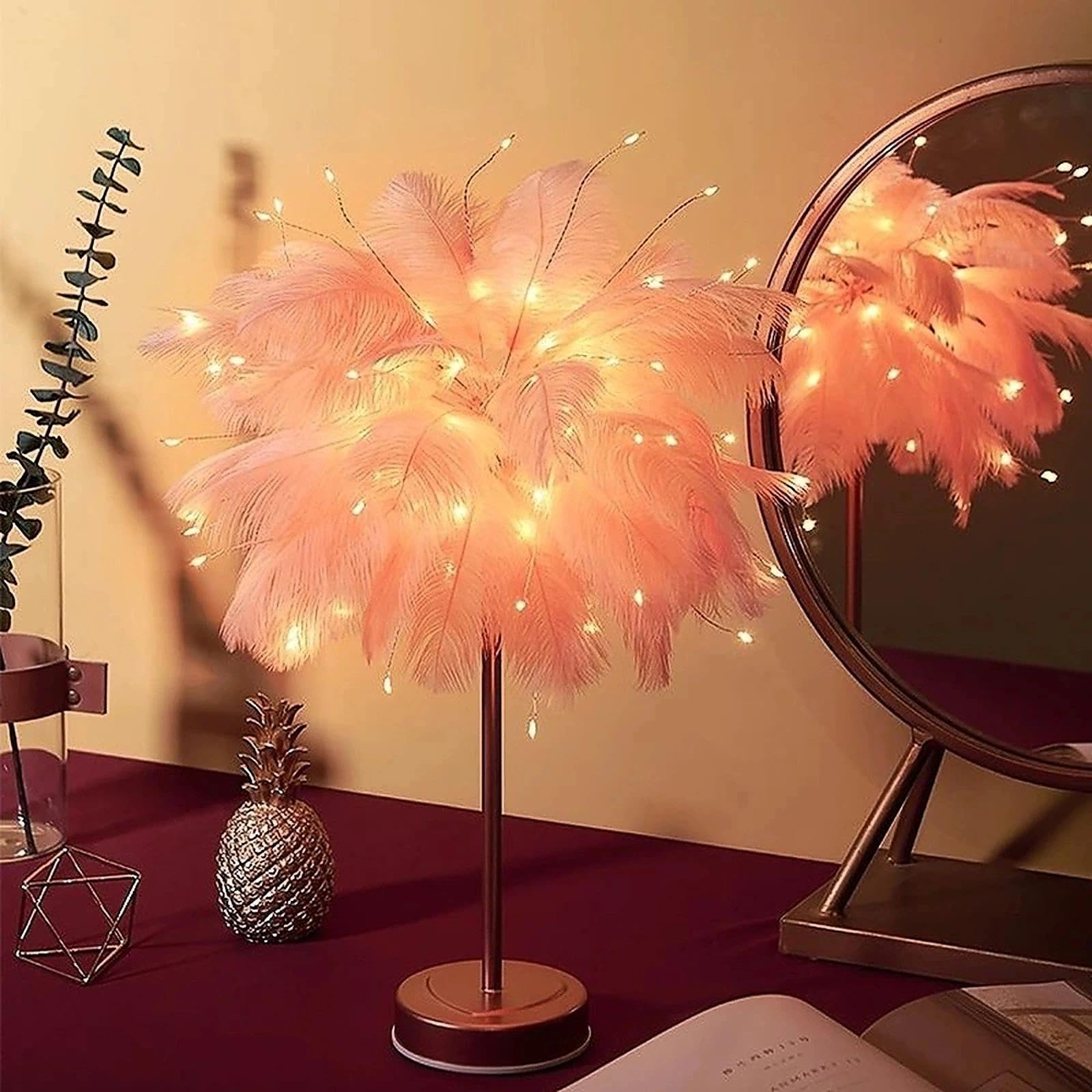 Lampa stołowa z piórami – elegancka lampka nocna LED z małym kloszem do sypialni i wystroju weselnego, zasilanie bateryjne/USB, puszyste strusie pióro