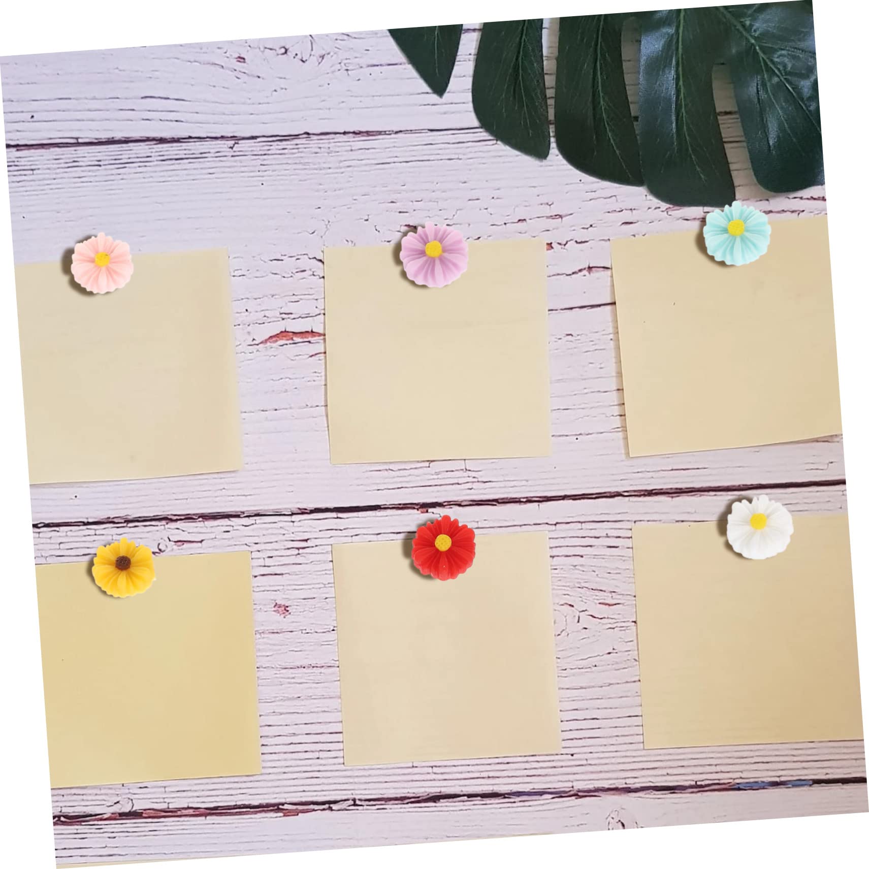Lurrose 150piezas Pushpins Creativos Forma De Flor y Corazón TACS Multifuncionales para Mapa Accesorios Convenientes para Oficina y Hogar