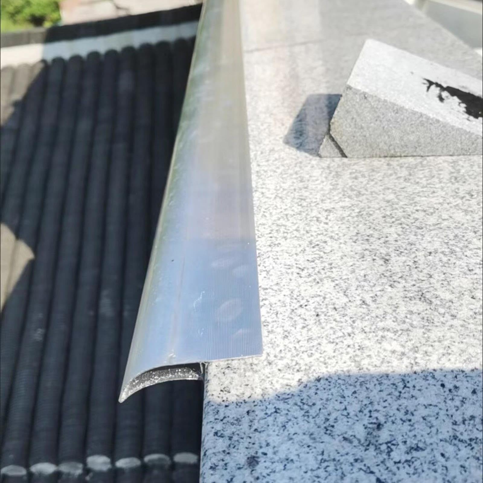 Zewnętrzna Osłona Przeciwdeszczowa, Nad Osłoną Okapową Roof Edge