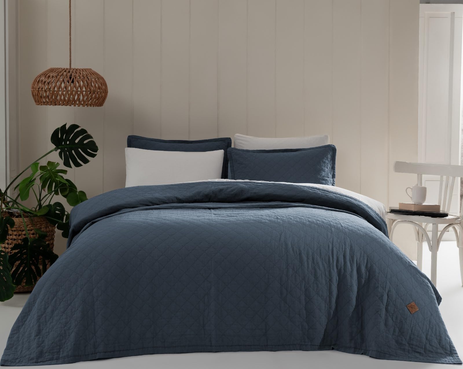 Couvre-lit matelassé 240x220 cm avec taies d'oreiller en coton léger Manu Storm