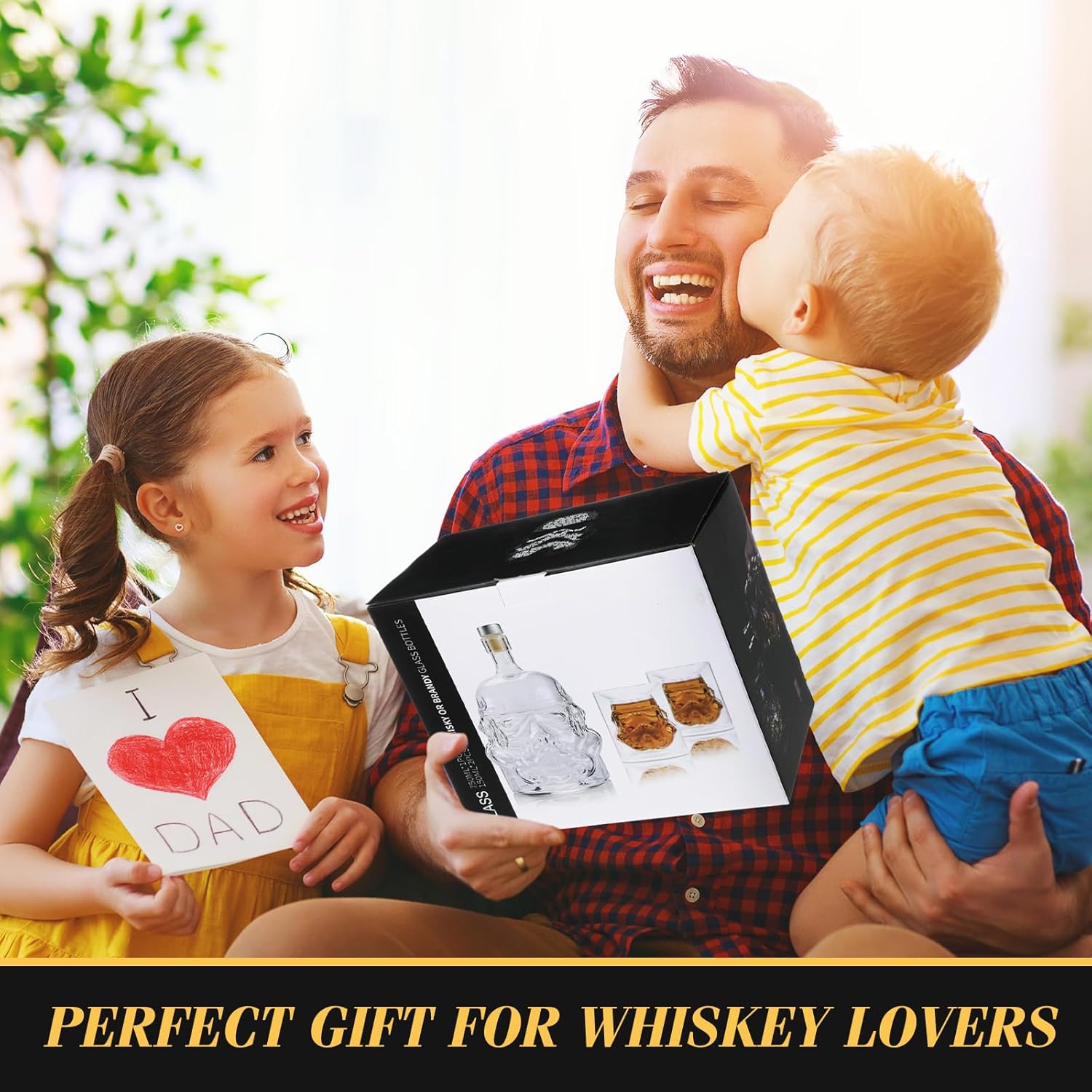 Reallnaive 25 oz Whiskey Decanter Set for Men, Husband, Dad Birthday Gift Transparent Creative 750ml Whiskey Flask Carafe Decanter with 2 Pcs 150ml Glasses for Wine, Liquor, Bourbon, Brandy