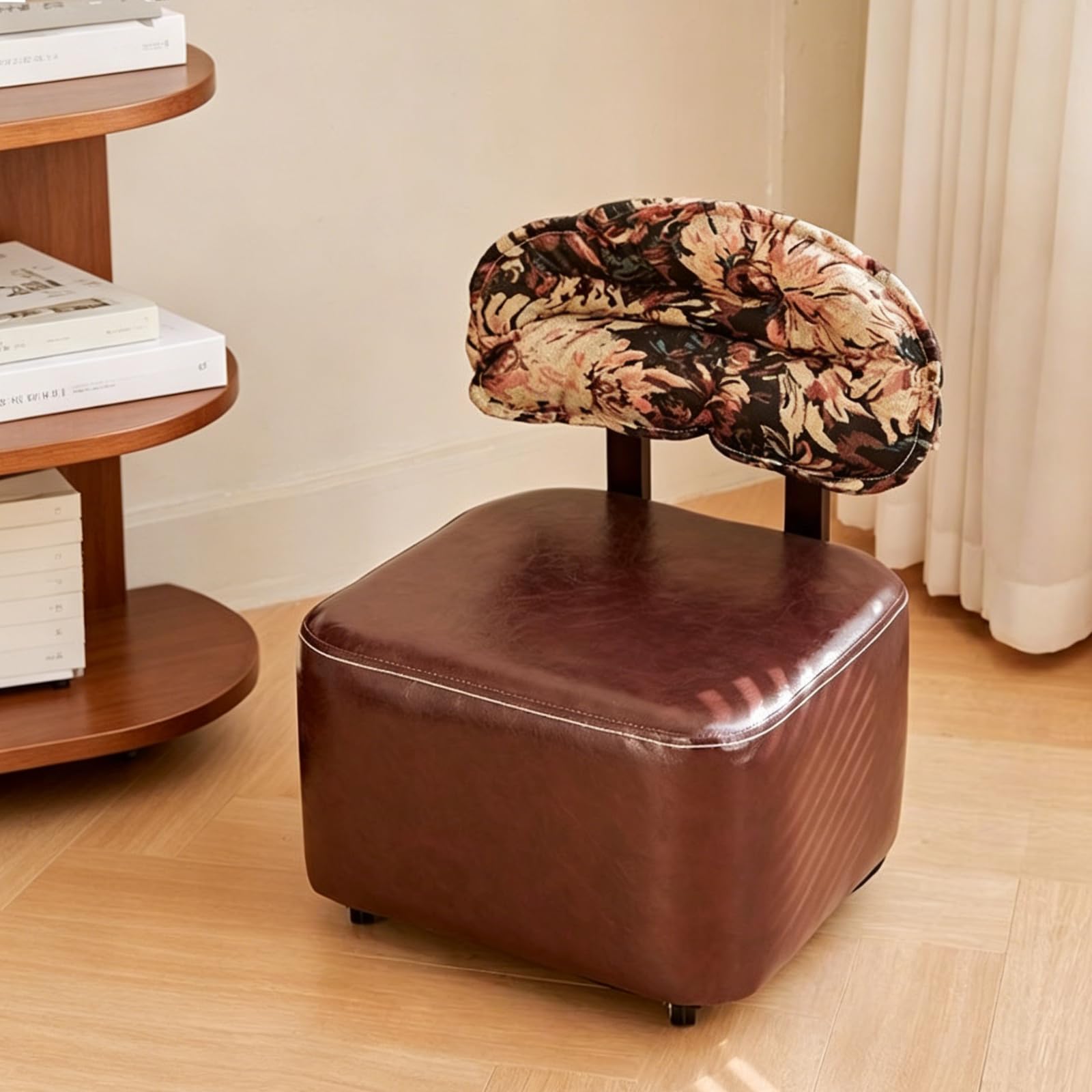 LZQDMFF Rolling Stools with Wheels, Wooden Footstool, Little Low Small Stools on Wheels, 360 Degree Rotating Low Stool, Short Roller Seat Chair for Bedroom, Living Room and Kitchen (Brown)