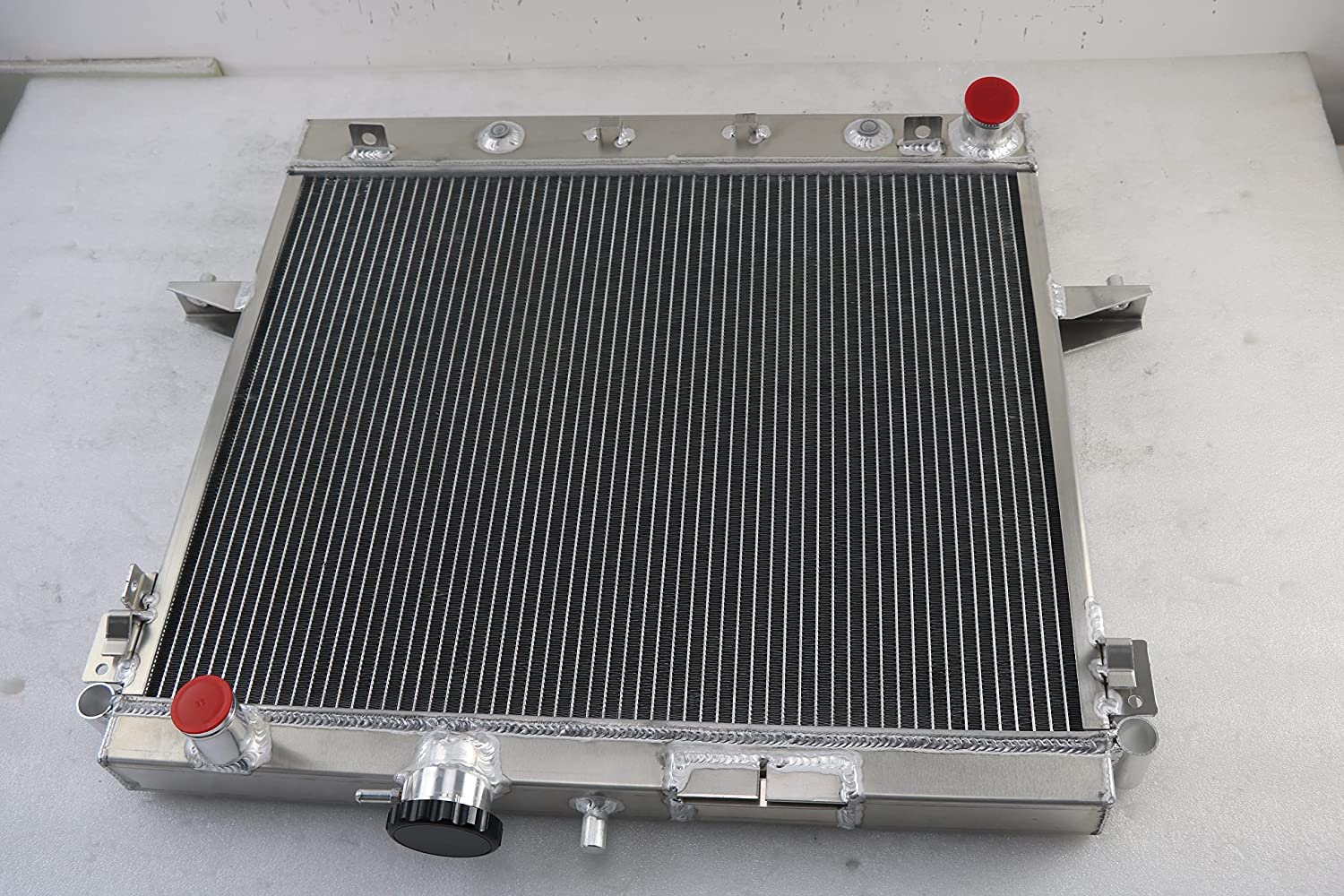 4 Row Aluminum Radiator for Hummer H3 H3T 2006 2007 2008 2009 2010 /Chevy Colorado GMC Canyon 2006-2012 Radiators