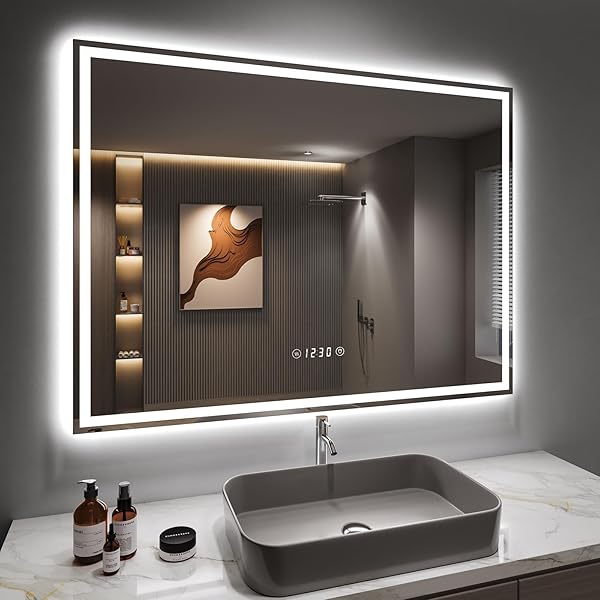Dripex Badspiegel mit Beleuchtung Led Spiegel mit Uhr und Steckdose, Dimmbar, 3 Lichtfarbe Einstellbare Badezimmerspiegel mit Beleuchtung, Beschlagfrei 60 x 80 cm
