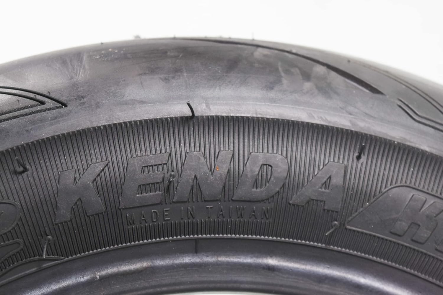Kenda KM1 (KM001) 120/70ZR17 Front Tire for Sport Touring Motorcycle 58W - Radial Tire with High-Speed Stability & Excellent Wet Grip w/Keychain (120/70-17)