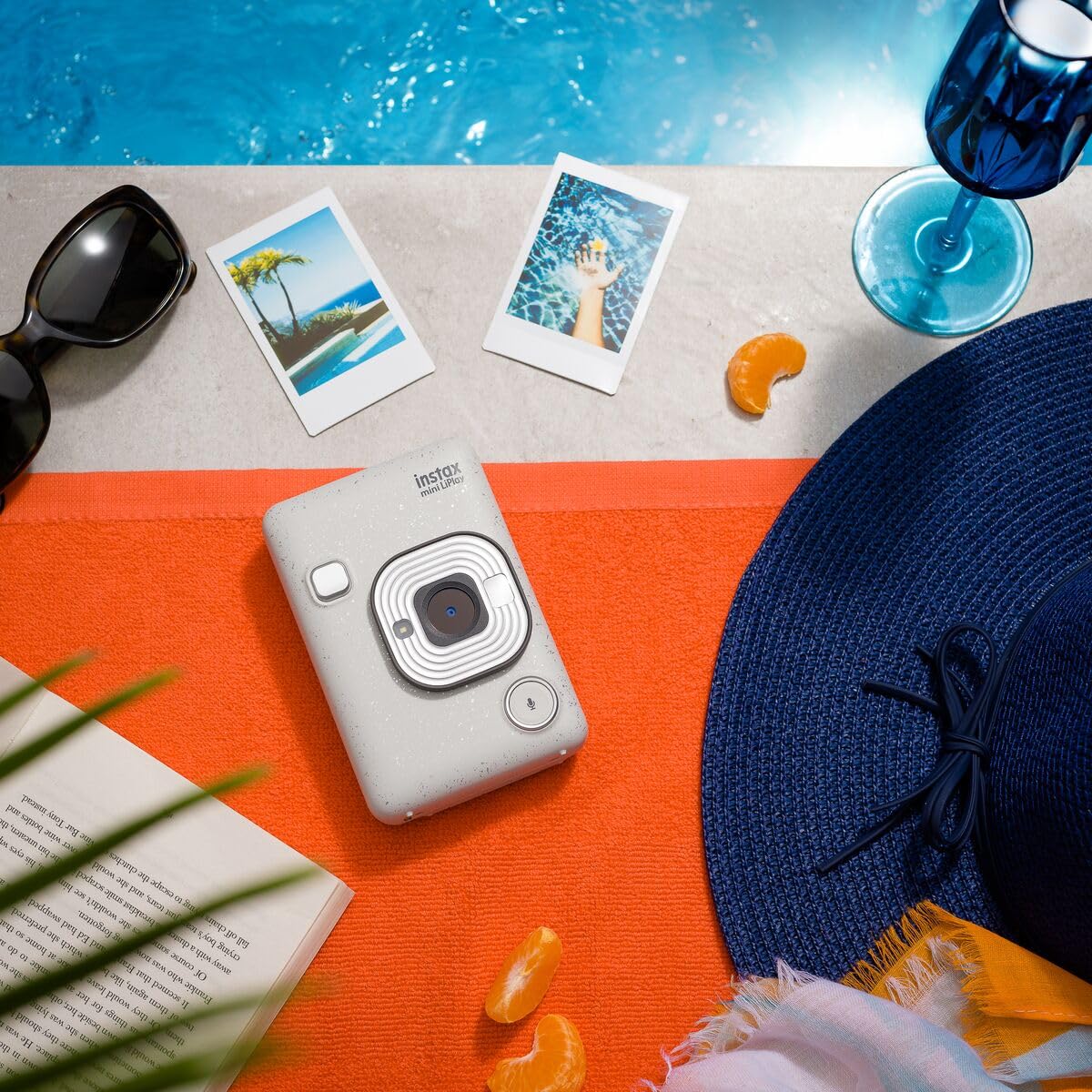 Fujifilm instax mini LiPlay Stone White - Fotocamera Ibrida Istantanea e Digitale, Registra 10” di Audio sulla Foto con la Funzione “Sound”, Remote Shooting e Bluetooth, Foto formato 62 x 46 mm