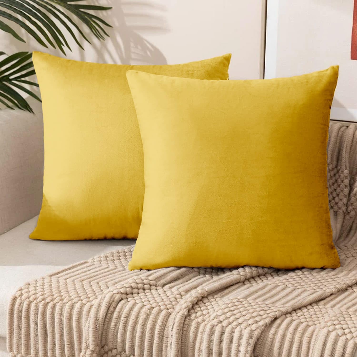 My home store Velvet Cushion Covers 45 x 45 cm- Premium Decorative Throw Pillowcases - Pack of 2 Gold Cushion Covers for Sofa Living room with Invisible Zipper, 18 x 18 Inches