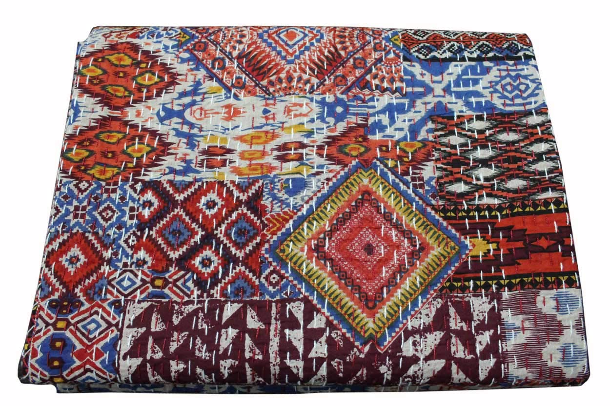 Couvre-lit Kantha en coton fleuri pour sublimer votre chambre à coucher