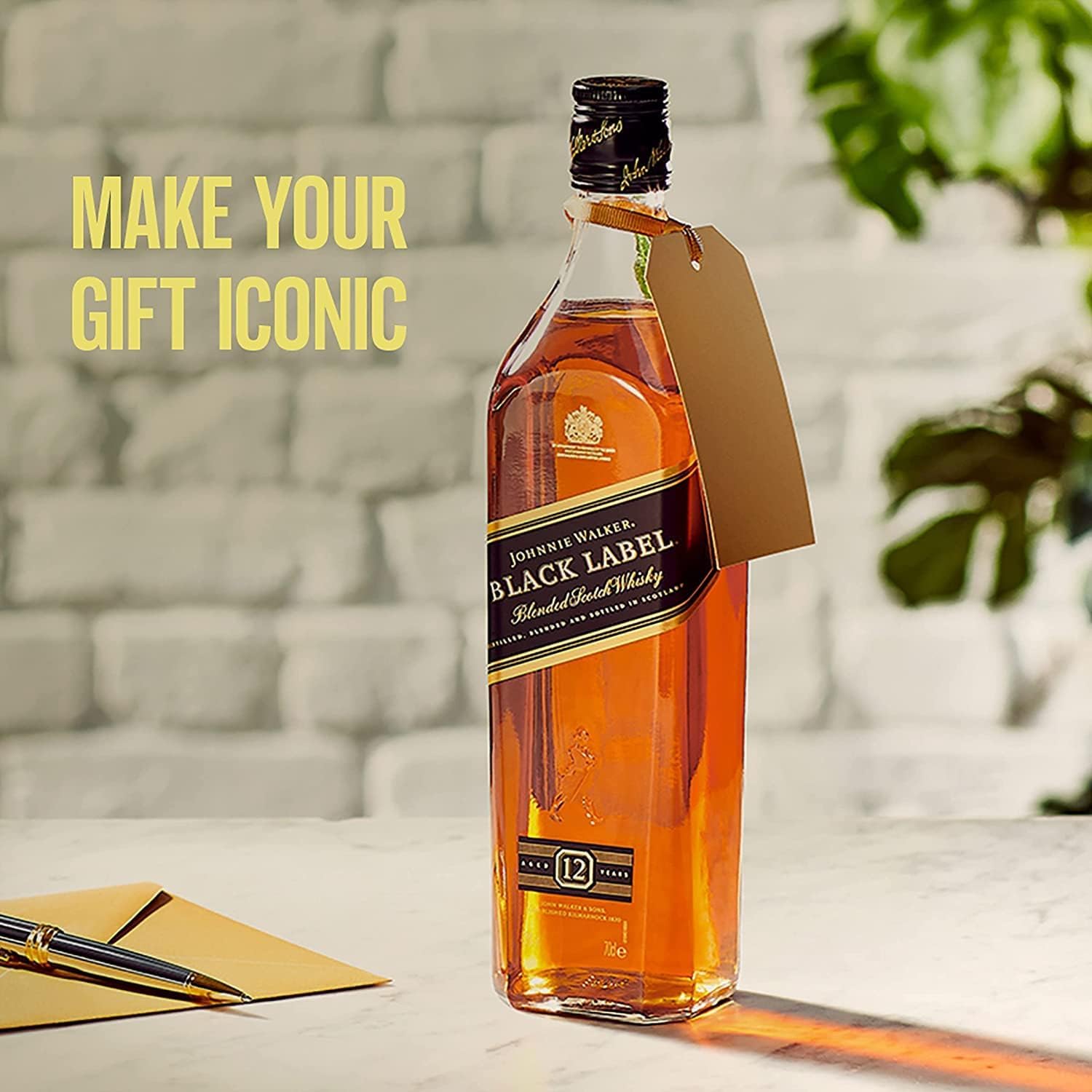 Amazon.co.jp: ‎JOHNNIE WALKER ウイスキー700ml ジョニーウォーカー 