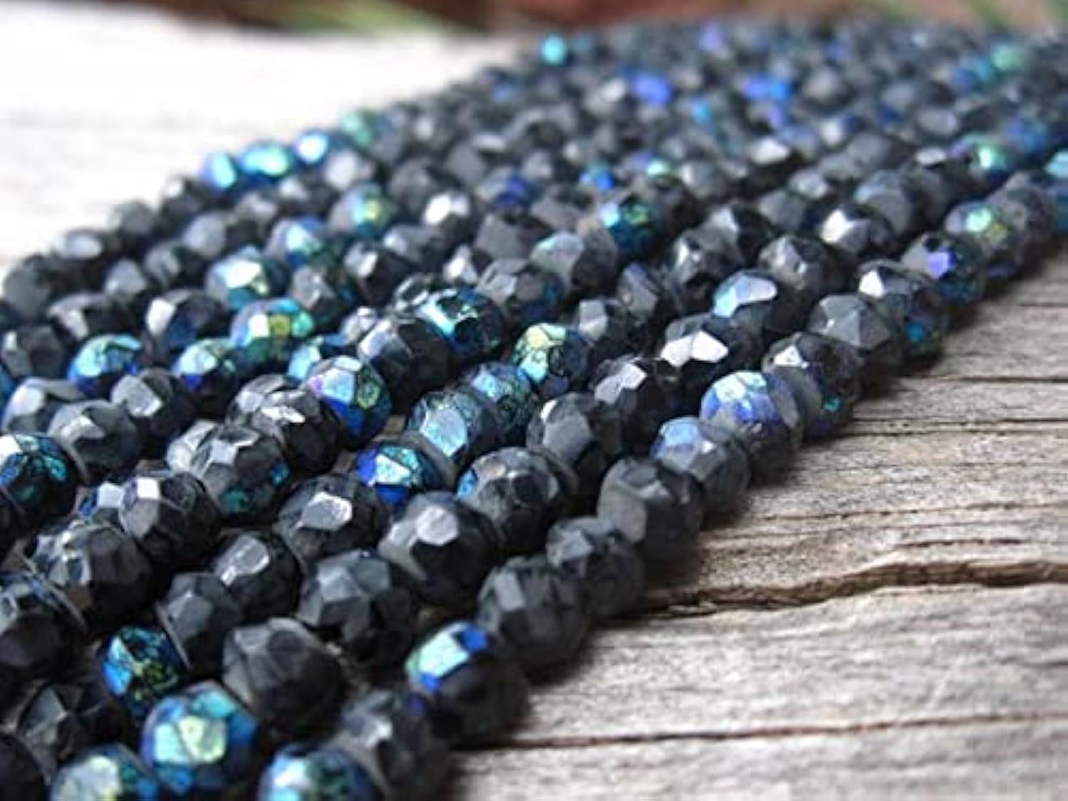 Spinelle noire mystique facettée 4mm LKBEADS éclat AB pour bijoux d'exception