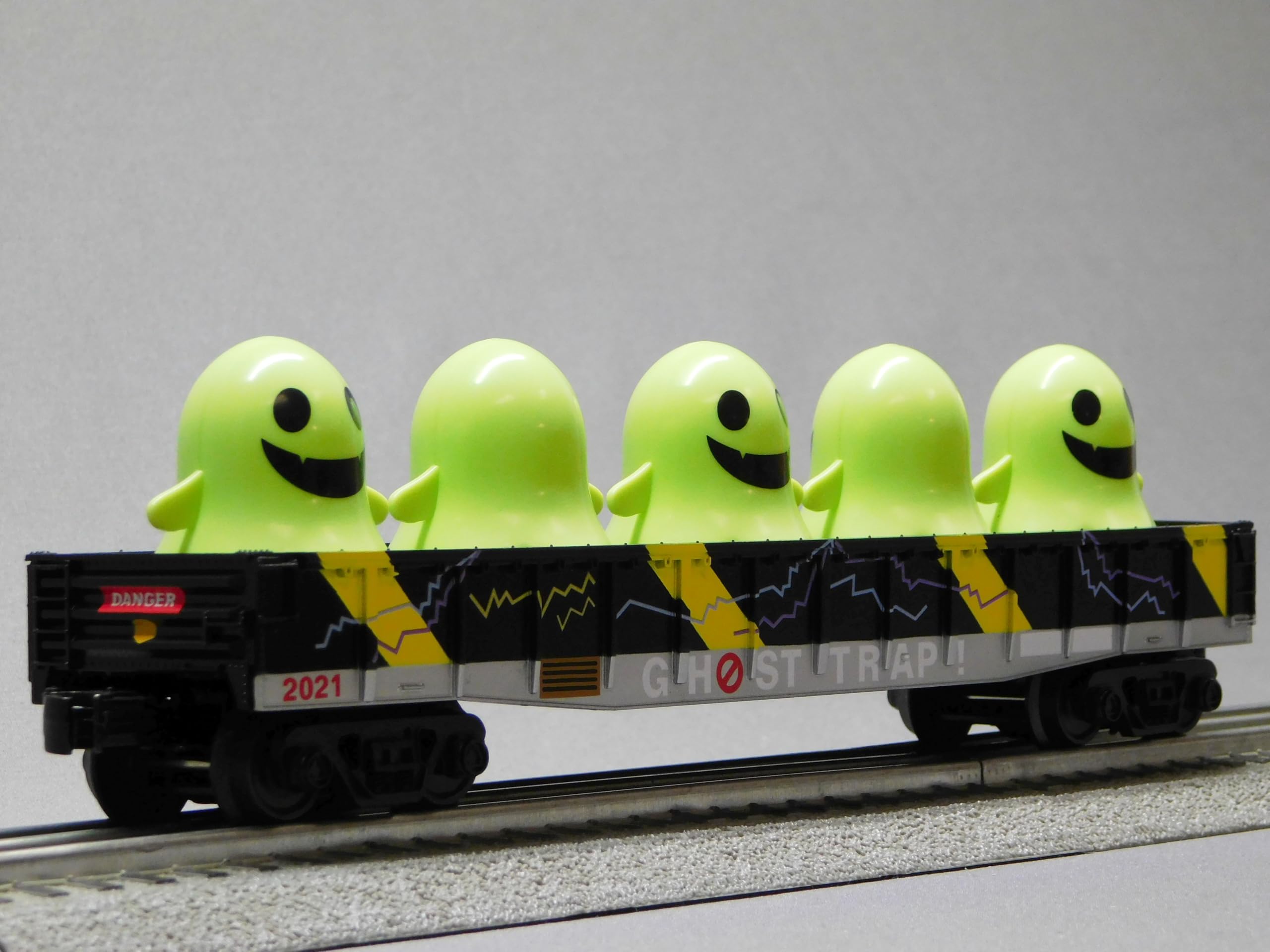 M.T.H. Electric Trains MTH RAILKING Halloween Ghost Trap 2021 Gondola with Glowing Lighted Ghosts 30-72254