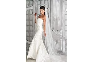 Enchanting Wedding Chapel Veil for a Timeless Bridal Radiance