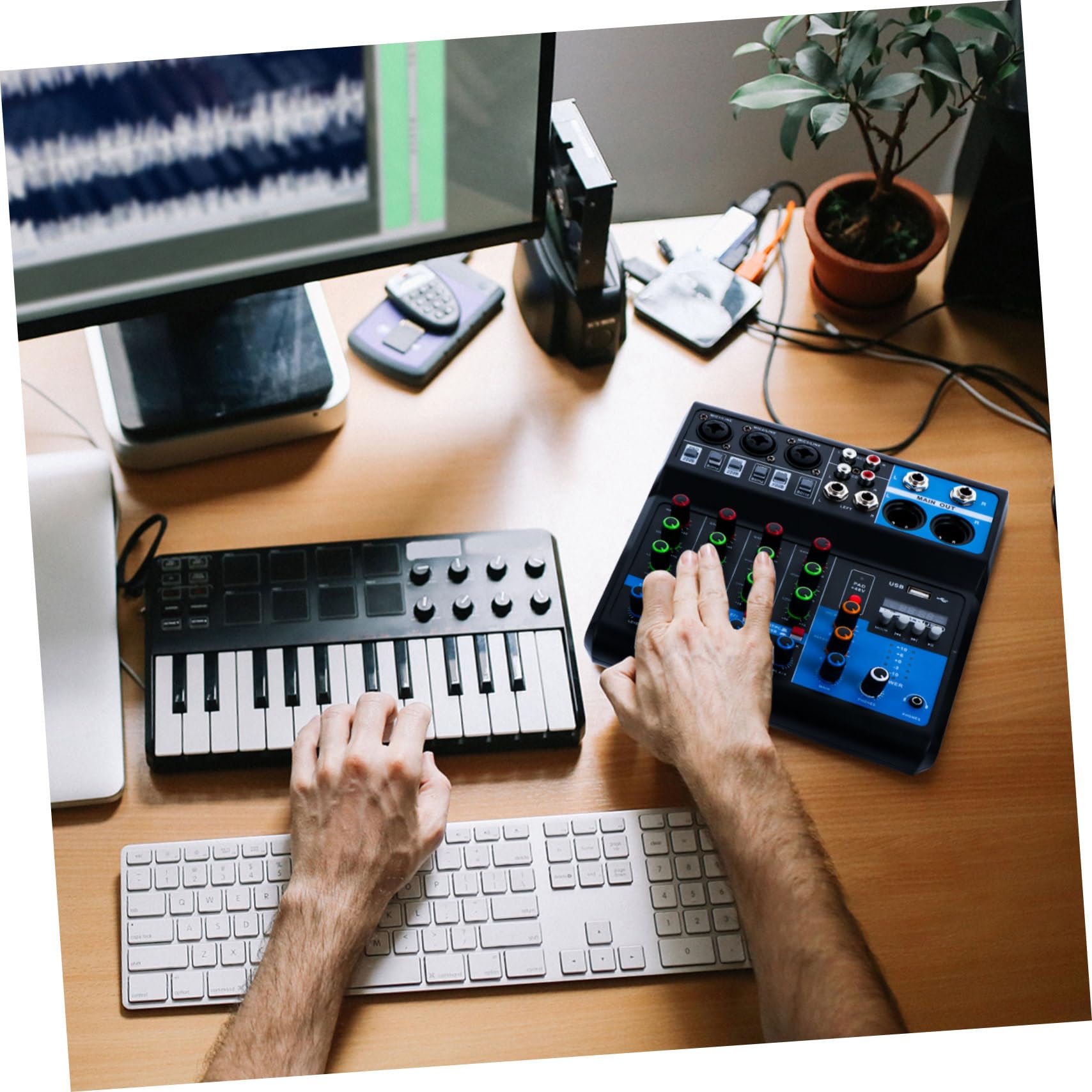 Consola de Mezclas Inalámbrica de 5 Canales Negro Abs | Usb, Procesamiento de Voz y Mezcla de Sonido, para Entrada de Línea y Computadora, Incluye Cable USB