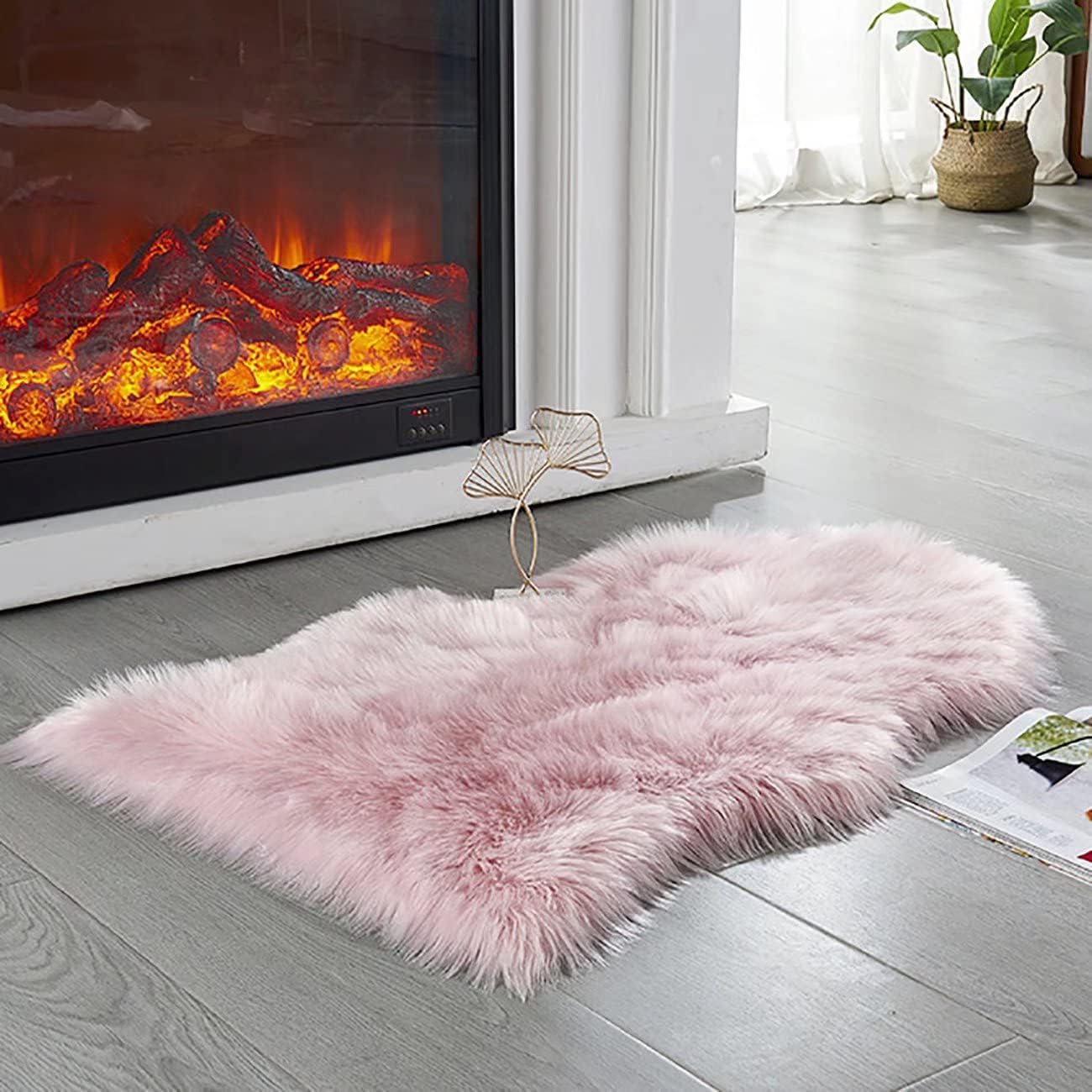 Faux Sheepskin Area Rug Long Hair Blanket Faux Fur Carpet for Living Room Skin Shaped Decorative Floor Mat Grey 2x3 feet
