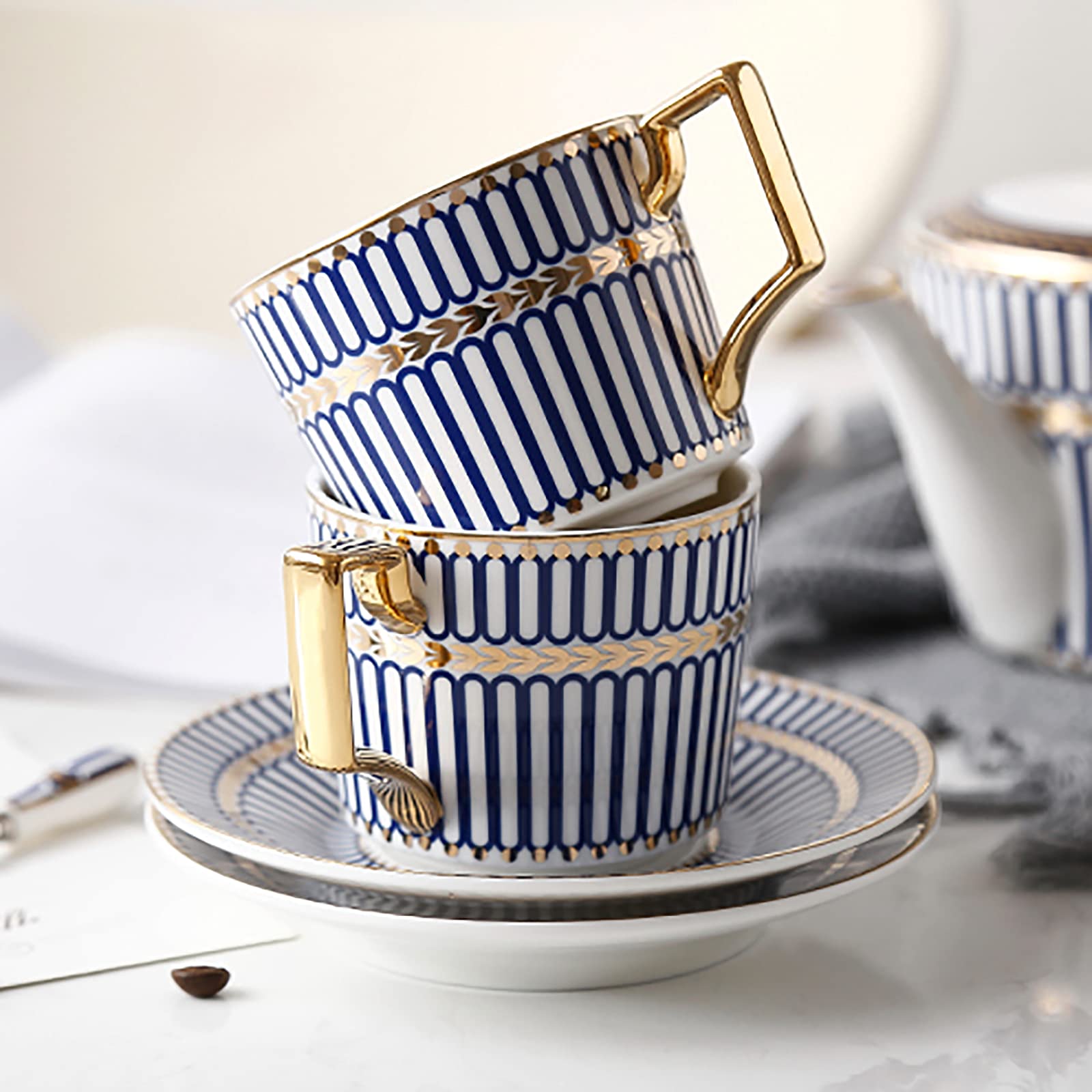 15-częściowy porcelanowy zestaw do herbaty, zestawy filiżanek i spodków kawy, serwis herbaciany w niebieskie paski z dzbankiem, cukiernica, dzbanek na śmietankę, łyżki