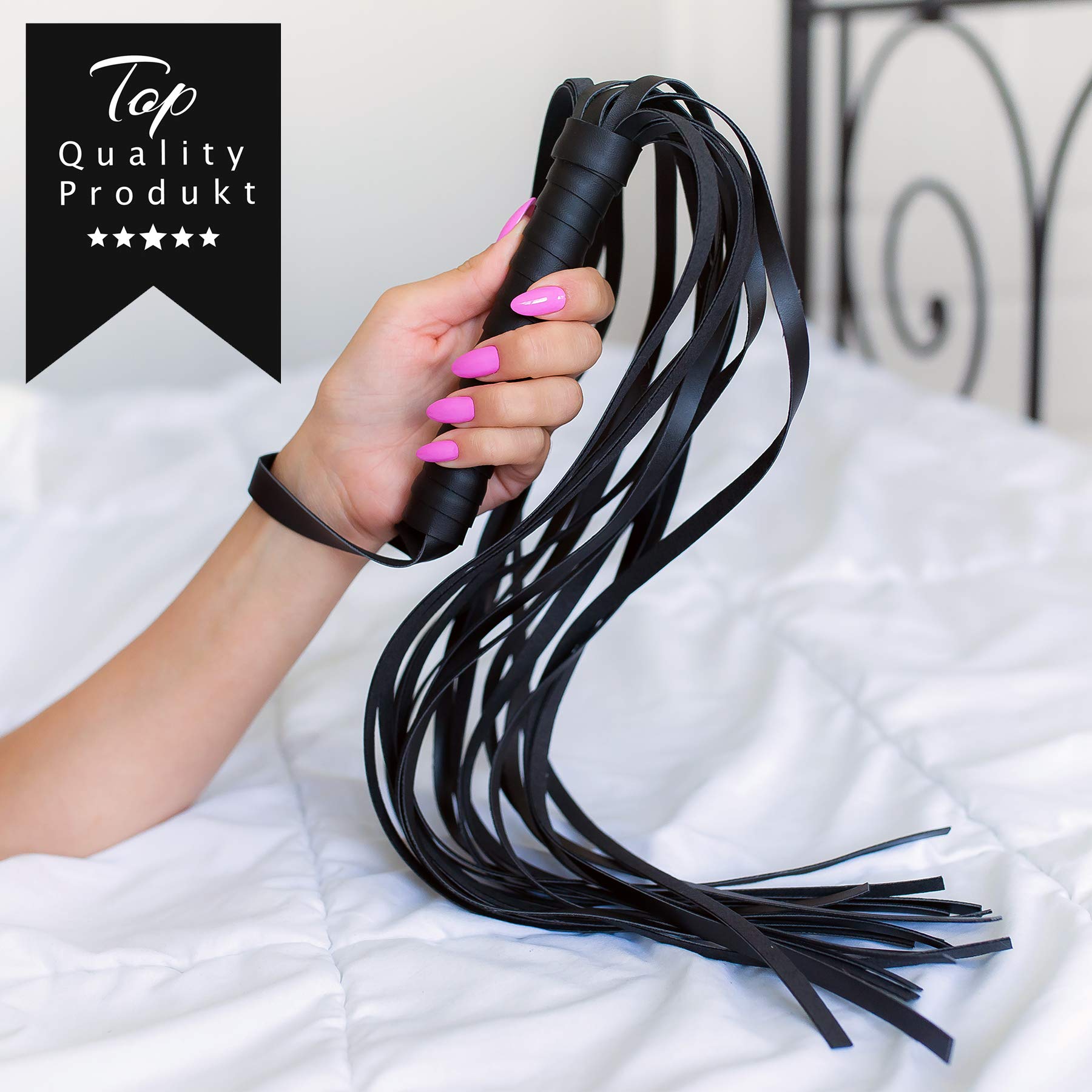 Fouet BDSM 81cm en Cuir Artificiel Noir – Martinet Érotique avec Poignée Confortable 16cm – Cravache Sexy SM pour Couple – Accessoire Jouet Sexuel pour Domination et Jeux Érotiques Adulte FOPS B21