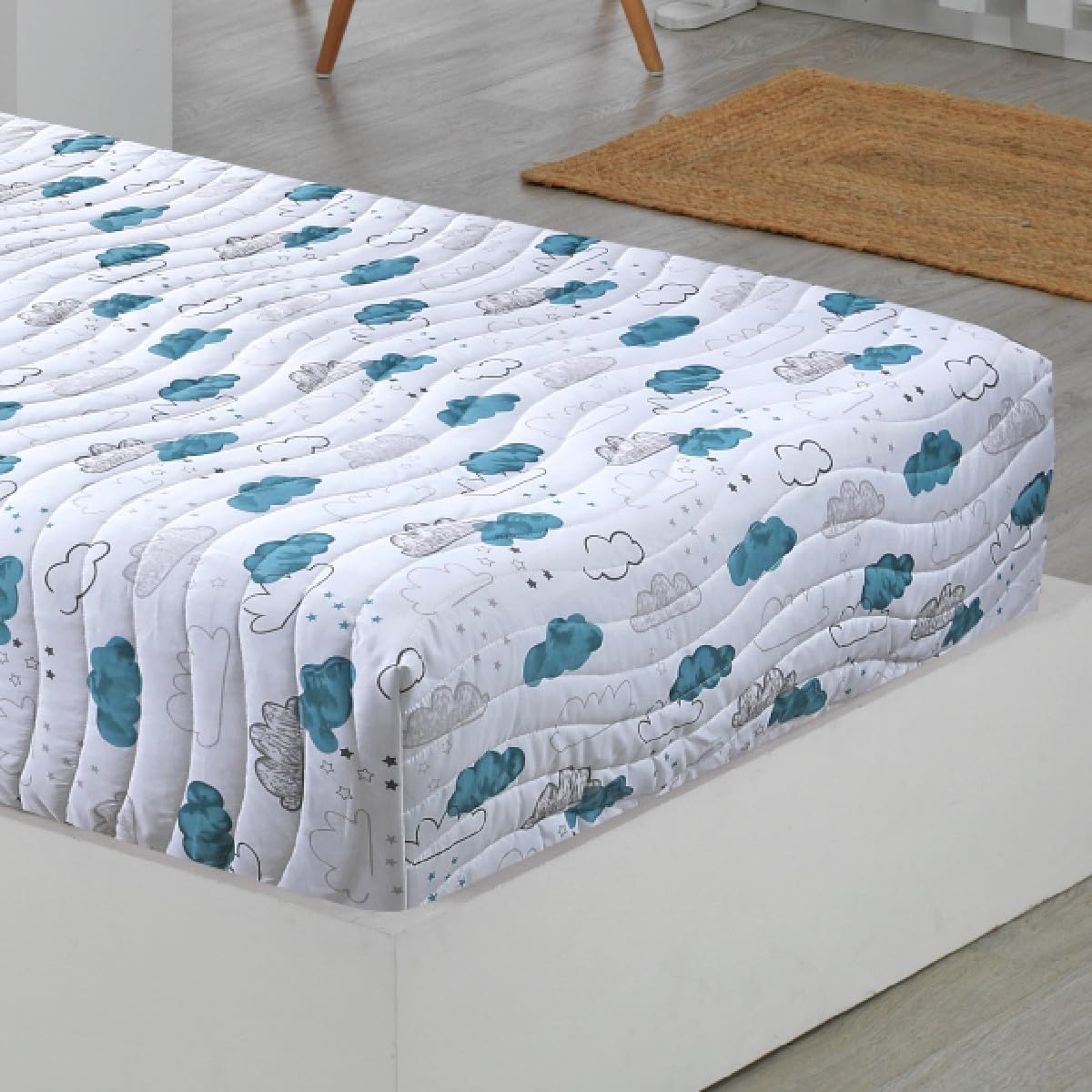 Colcha Bouti Ajustable Cama Nido Infantil y Juvenil de Verano Nubes Agua Color Único Talla Cama 90