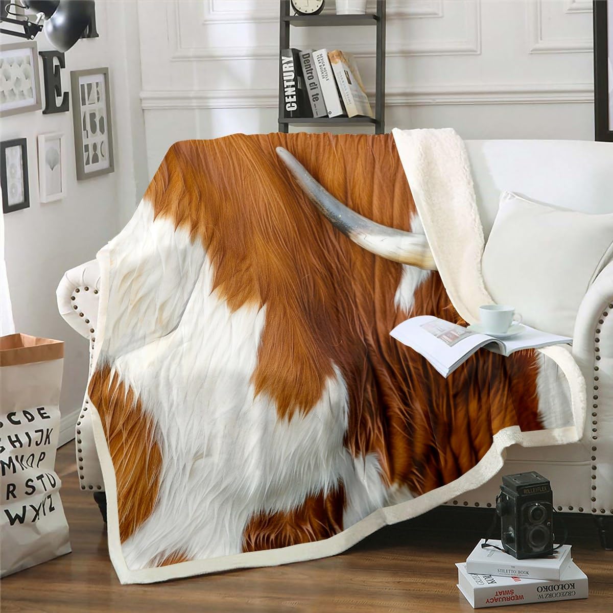 Erosebridal Highland Cowhide Throw Blanket for Cowboys Cowgirls, Cow Print Fuzzy Blanket Rustic Farmhouse Fleece Blanket Vintage Western Sherpa