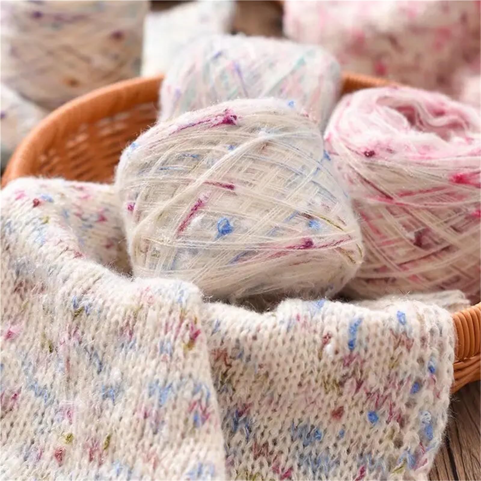 600 g buntes Garn, weiches und flauschiges DIY-Bastelmaterial for Stricken von Schals, Mützen, Herren- Damenpullovern(Color-02)