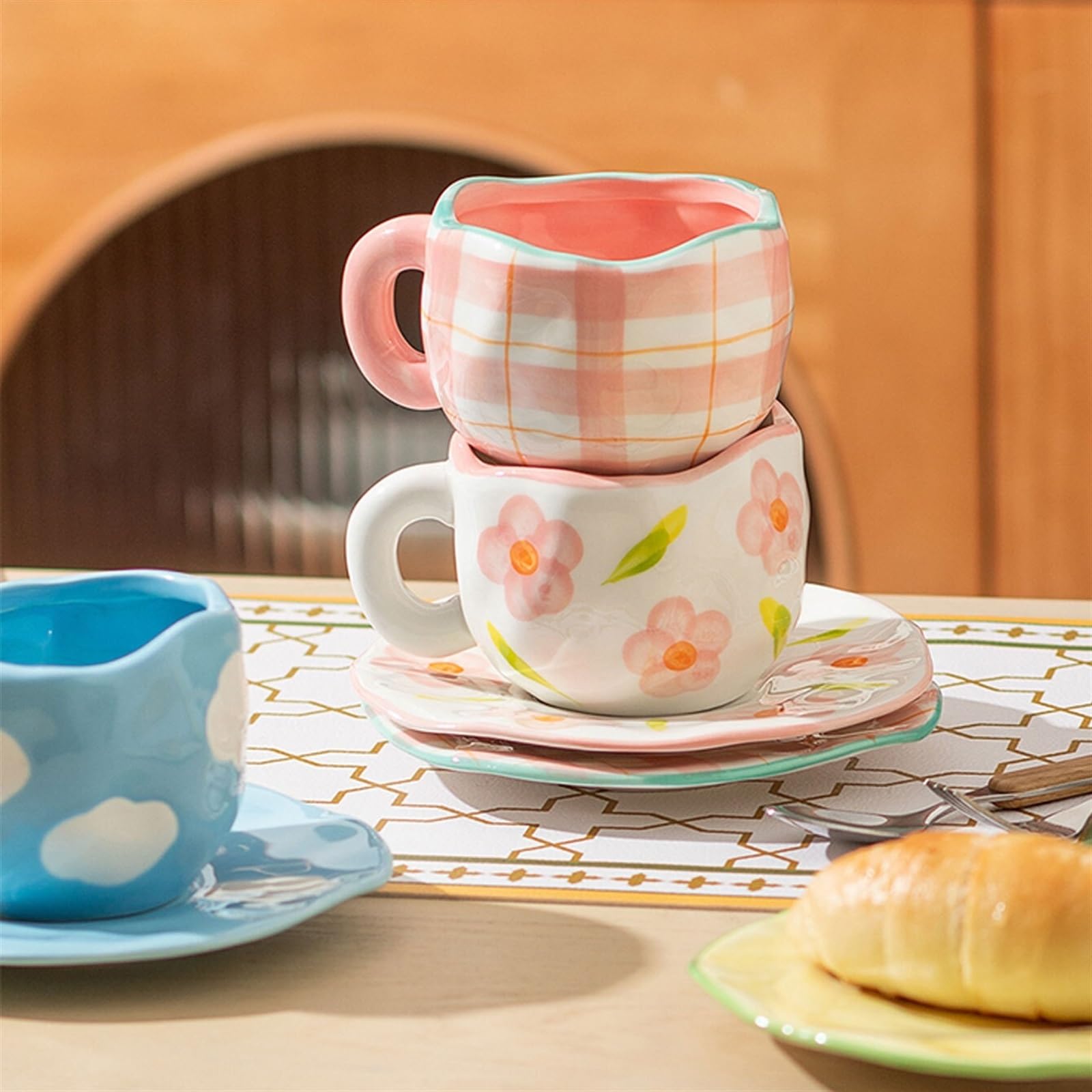 Tazas de cafe Taza de café de cerámica con flores pintadas a mano, taza de oficina en casa con plato, cuchara, desayuno, jugo de leche, taza con asa de té, juego de vasos Taza de café ( Color : 1 )