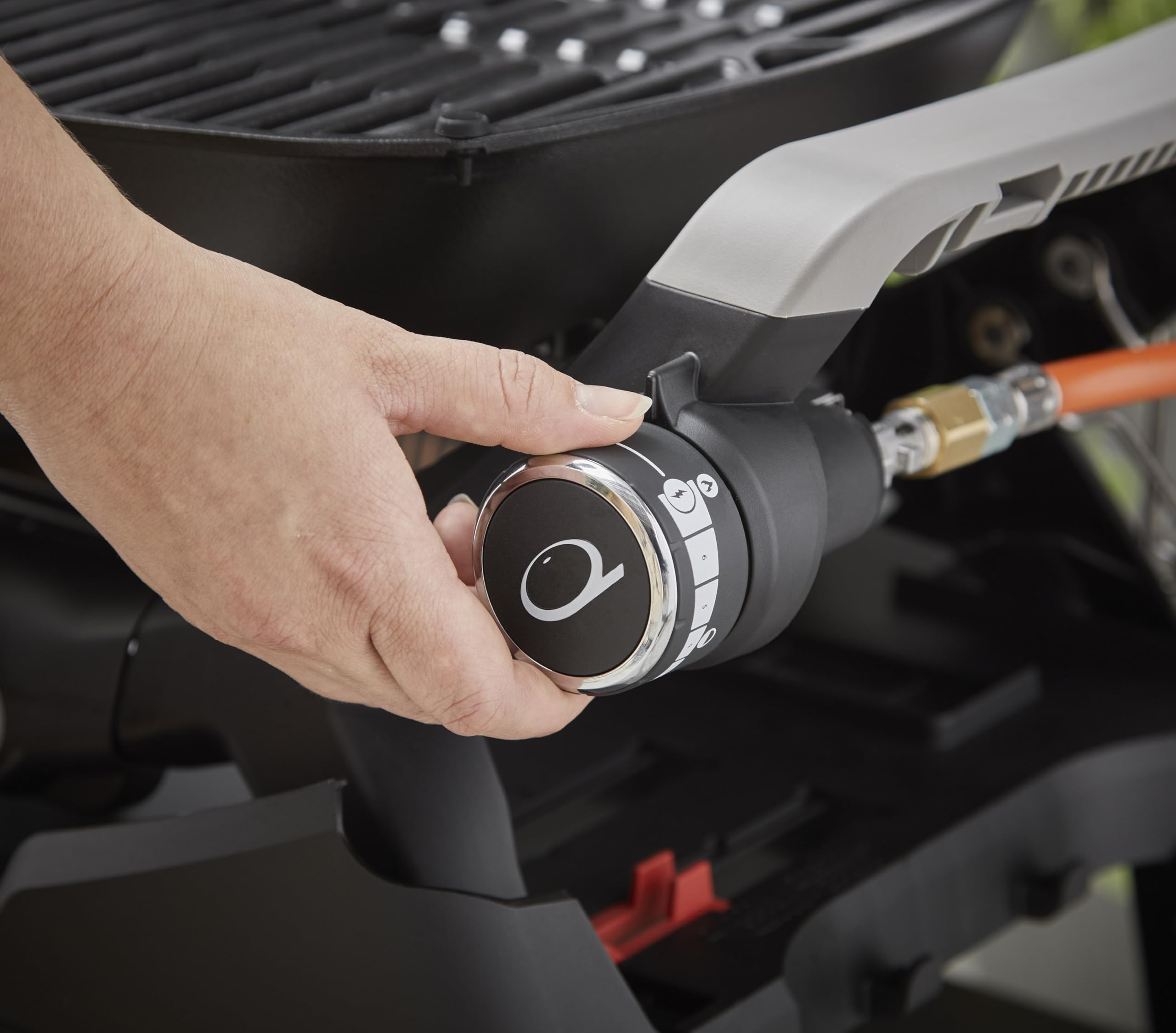 Weber Q 1200N Barbecue à gaz avec tablettes latérales/Grill léger pour Camping, terrasses et balcons, avec brûleur Haute Performance, grilles en Fonte émaillée et allumage électronique, Noir Minuit