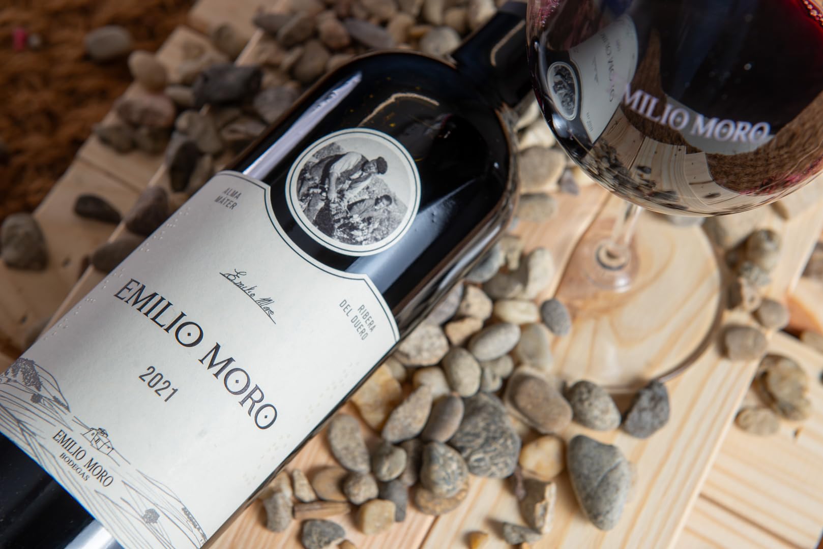 EMILIO MORO - Emilio Moro, Vino Tinto Crianza Español, Tempranillo Fresco, D.O. Ribera del Duero - Pack de 6 Botellas x 750 ml