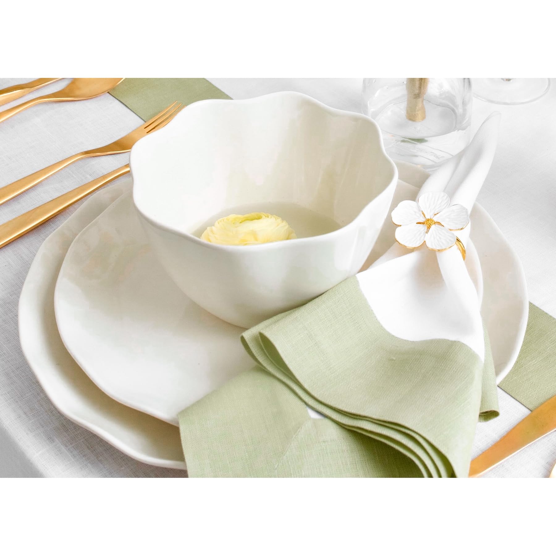 Solino Home Set di 4 tovaglioli di lino, 100% puro lino, verde salvia e bianco, 50 x 50 cm, per inverno, primavera, Pasqua, San Patrizio, realizzati a mano e lavabili in lavatrice