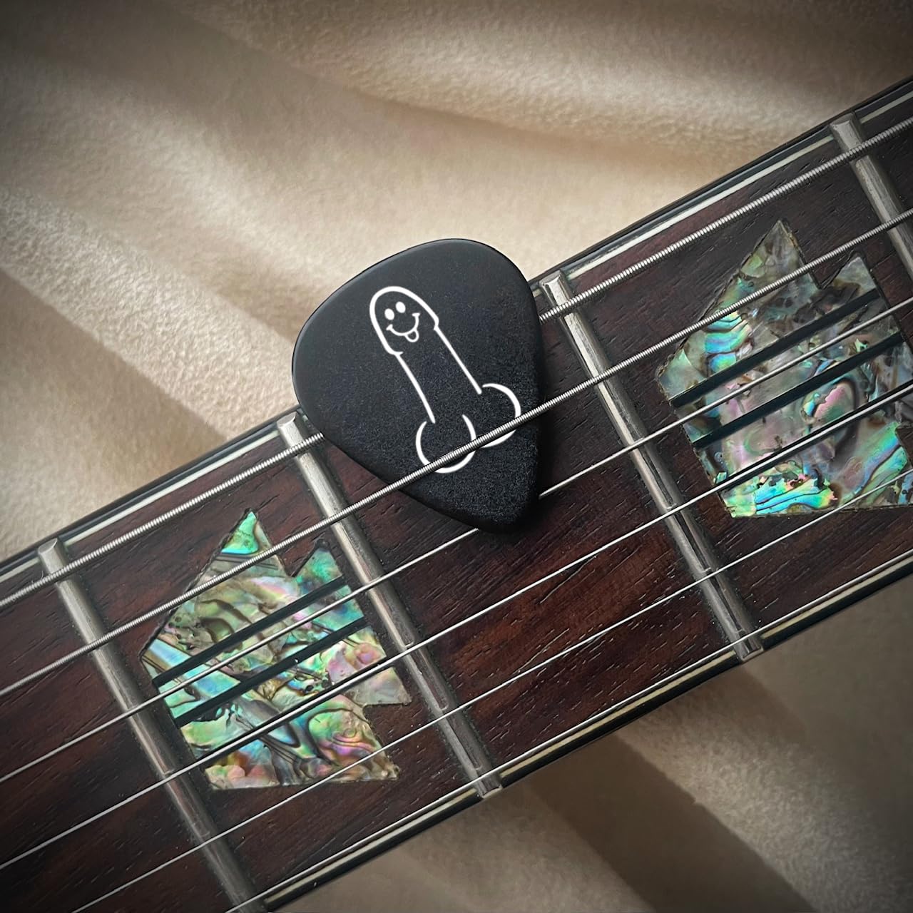 Pack of 9 x DickPicks - Celluloid Electric & Acoustic Guitar Pick Plectrums - 1.35mm 'Stiffy', Black, Stiffy (1.35mm) - Image 2
