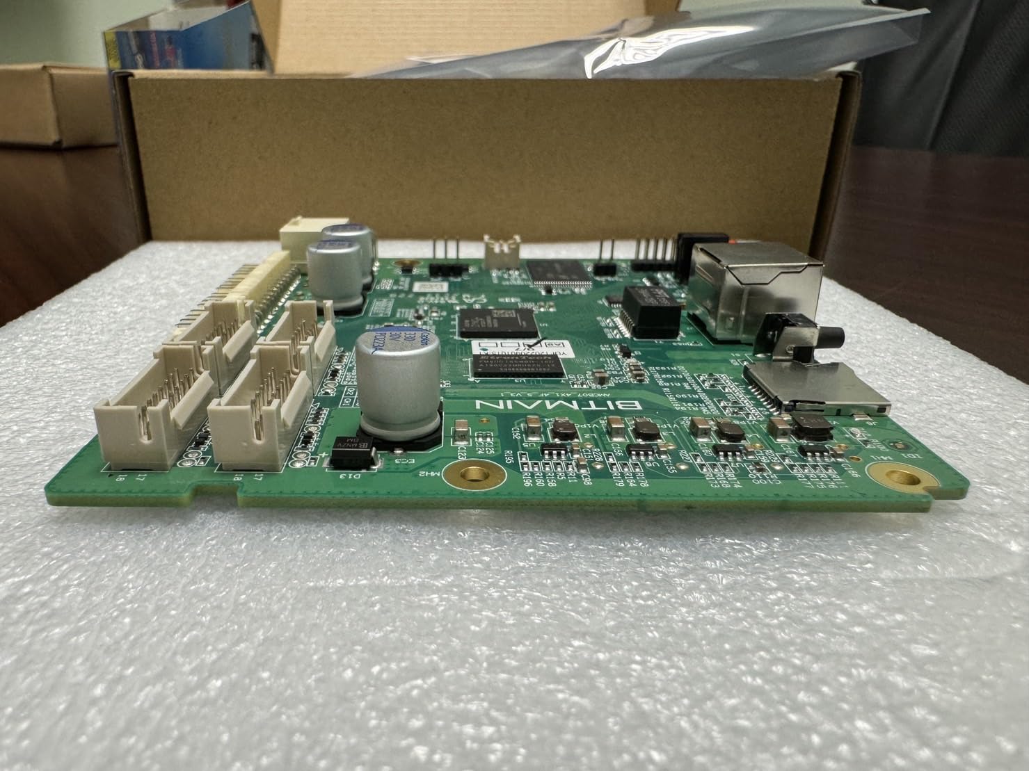 Placa de controle BITMAIN Antminer para série S19 (versão 7007